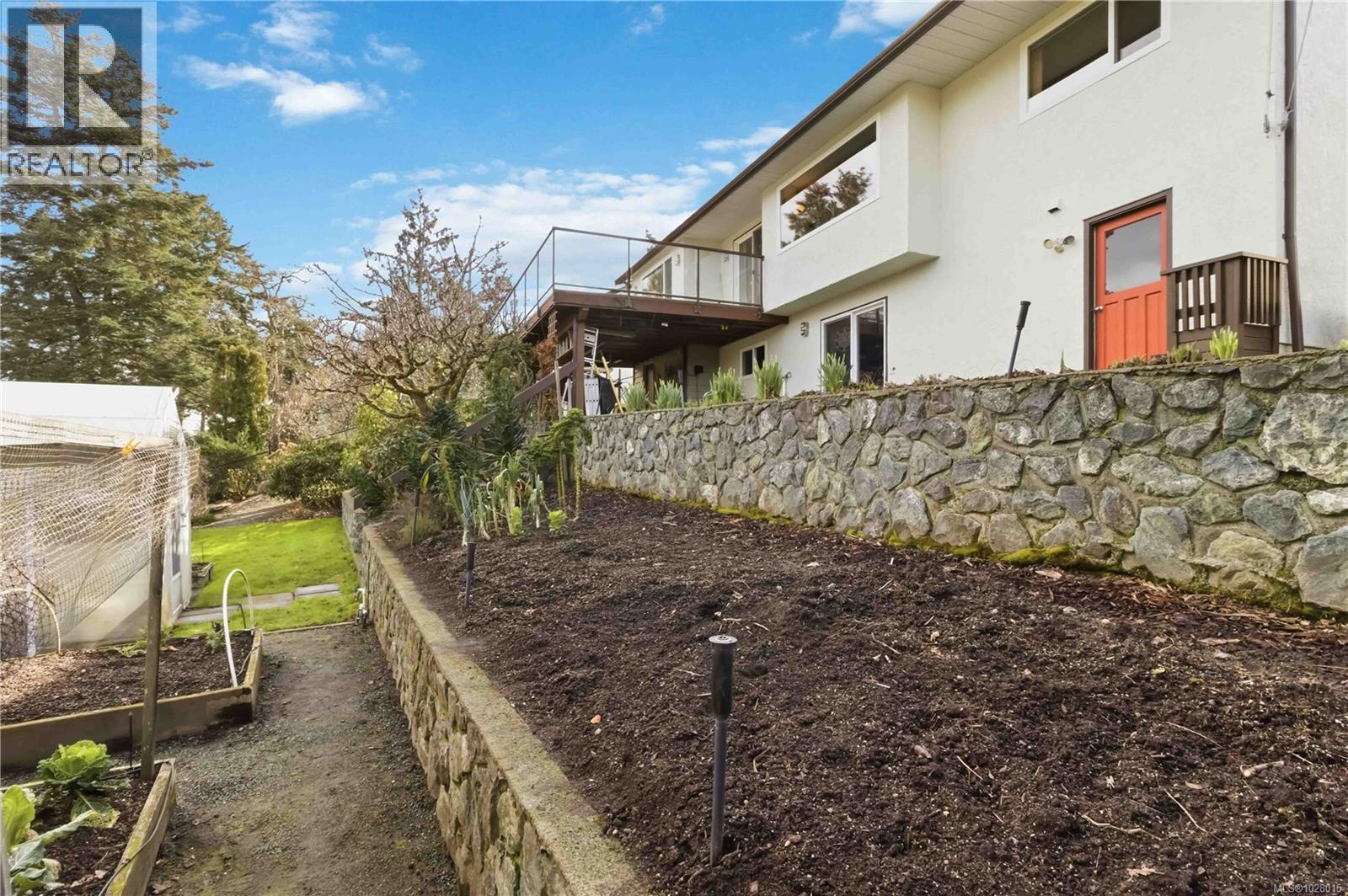  4345 Ridgewood Crescent, Saanich