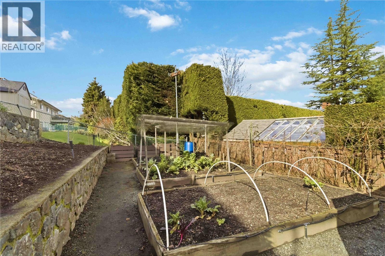  4345 Ridgewood Crescent, Saanich