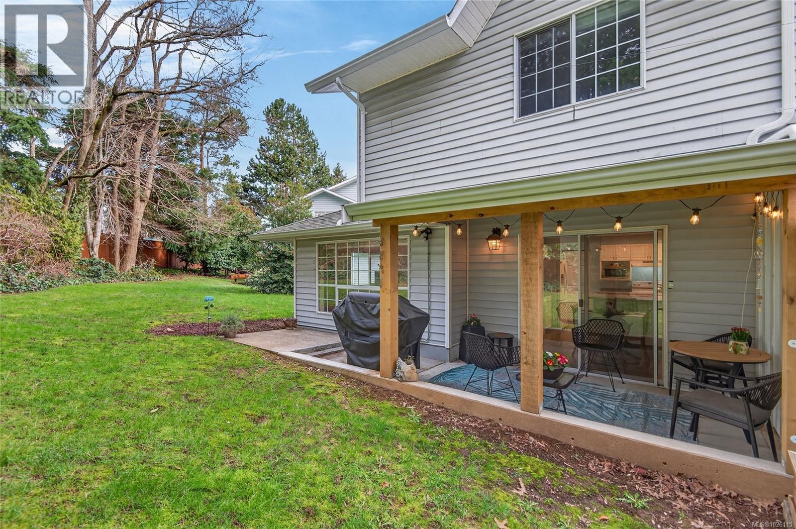 #8 2200 MANOR DR - 34