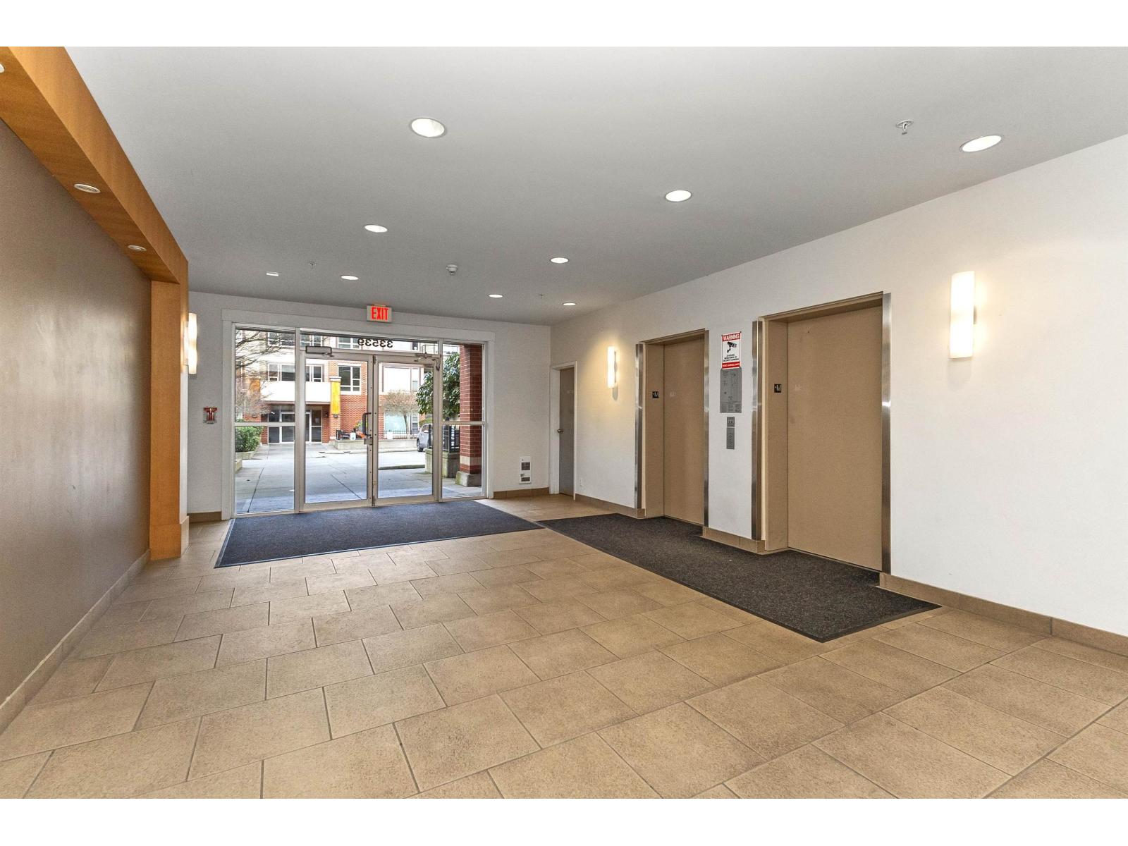 417 33539 HOLLAND Avenue - photo 2