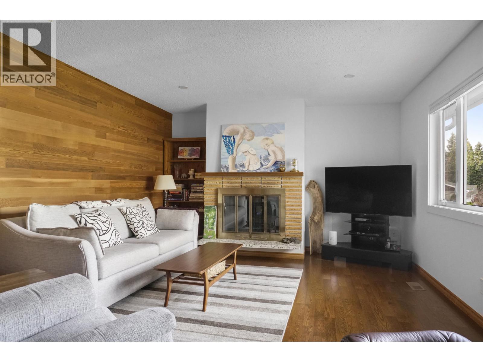 1303 TWEEDSMUIR AVENUE, Kitimat