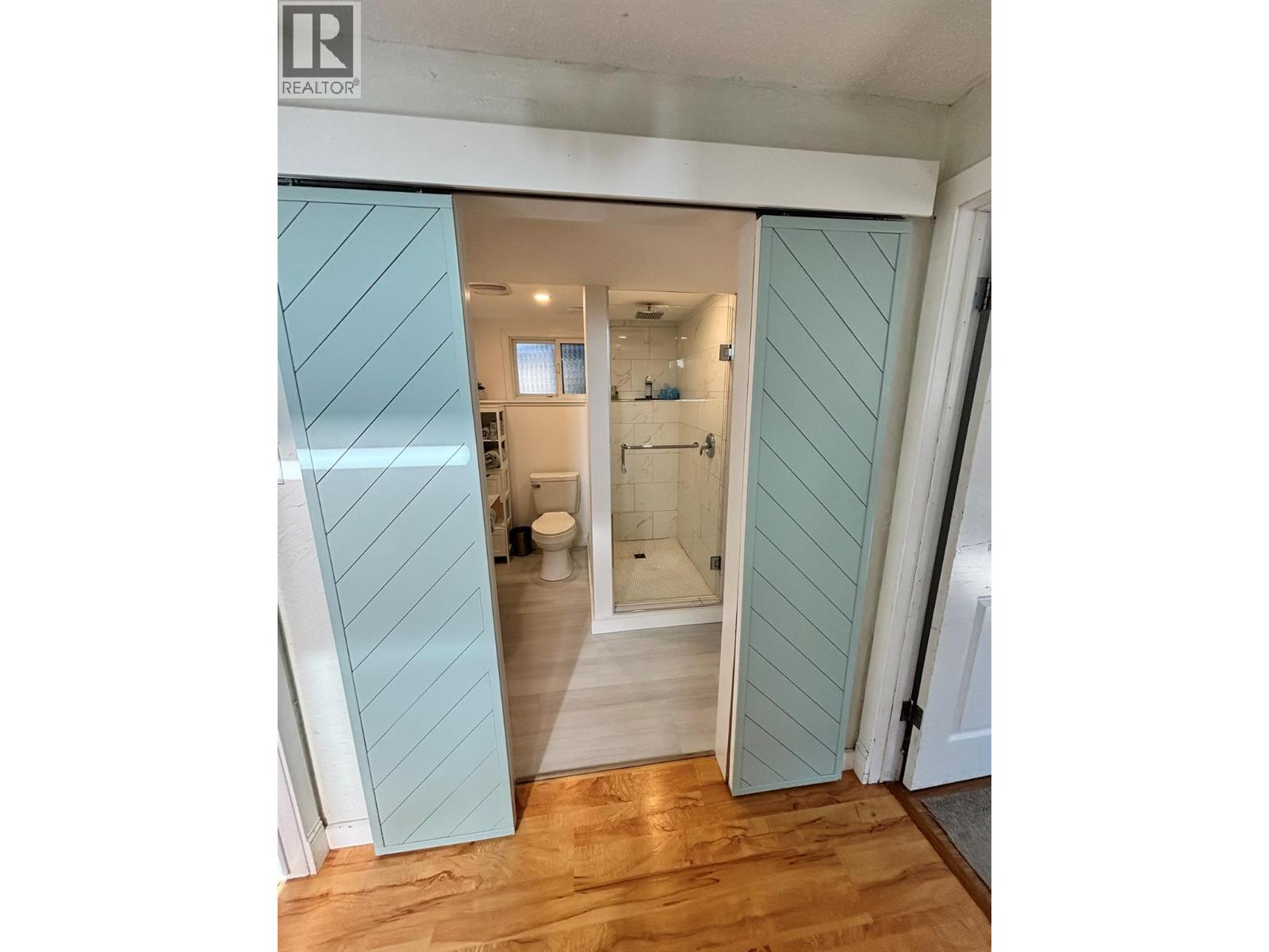  488 Stanley Crescent, Kelowna