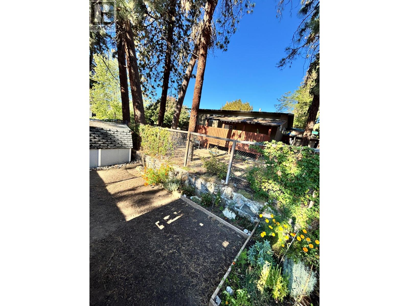  488 Stanley Crescent, Kelowna