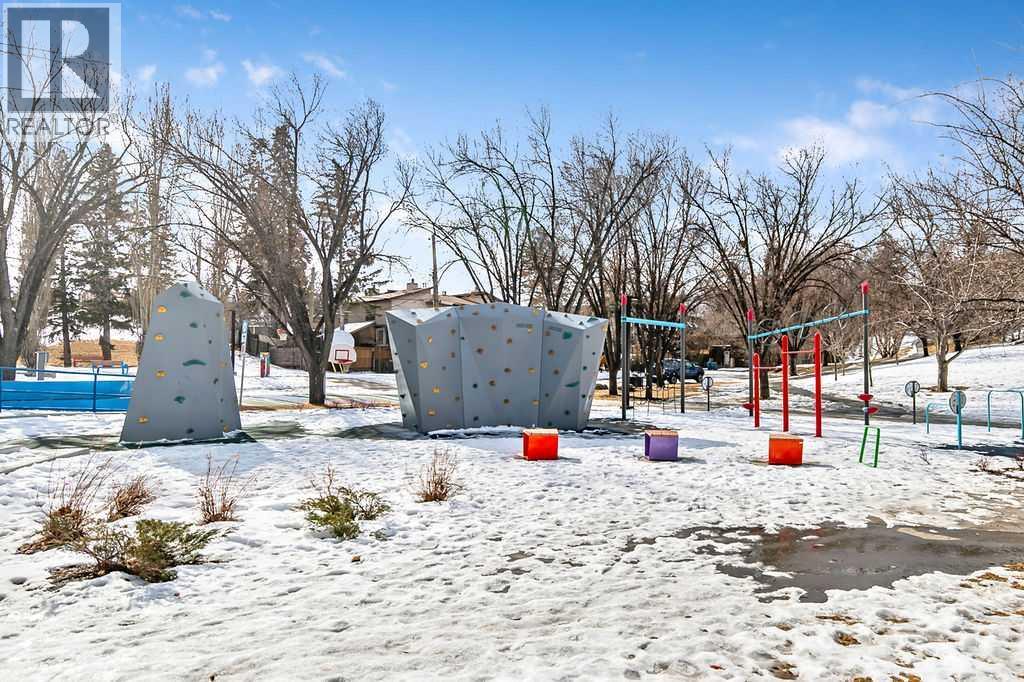 Single Family House for Sale in   A Street W Bankview Calgary 