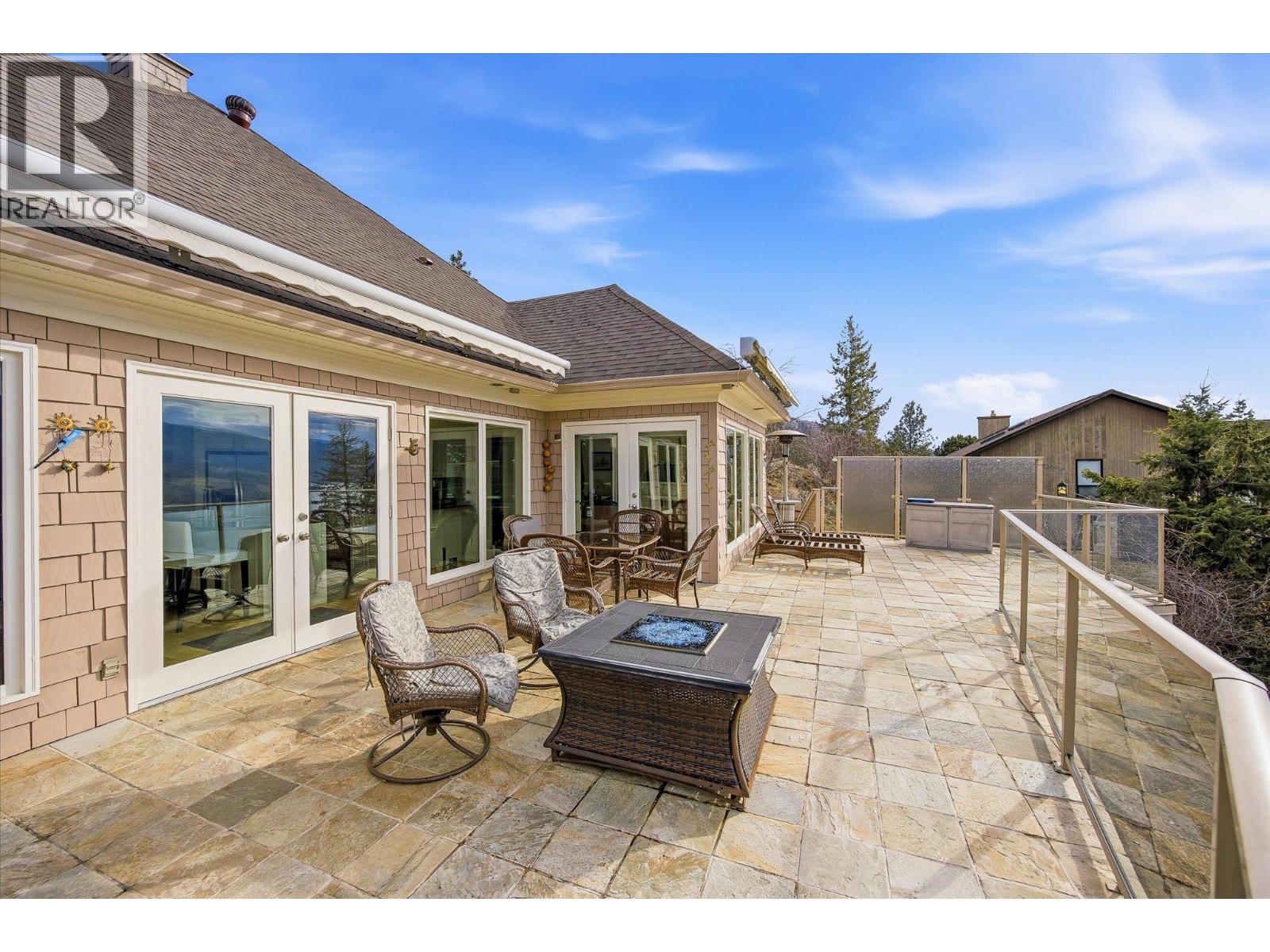  1116 Lynn Court, Kelowna