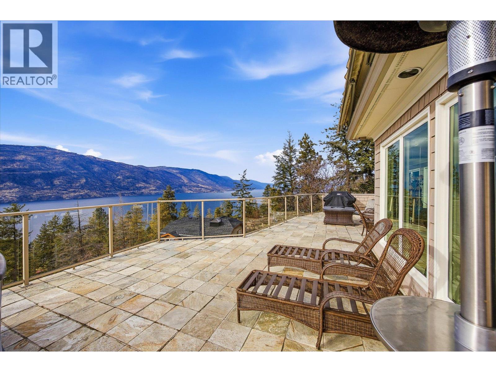  1116 Lynn Court, Kelowna