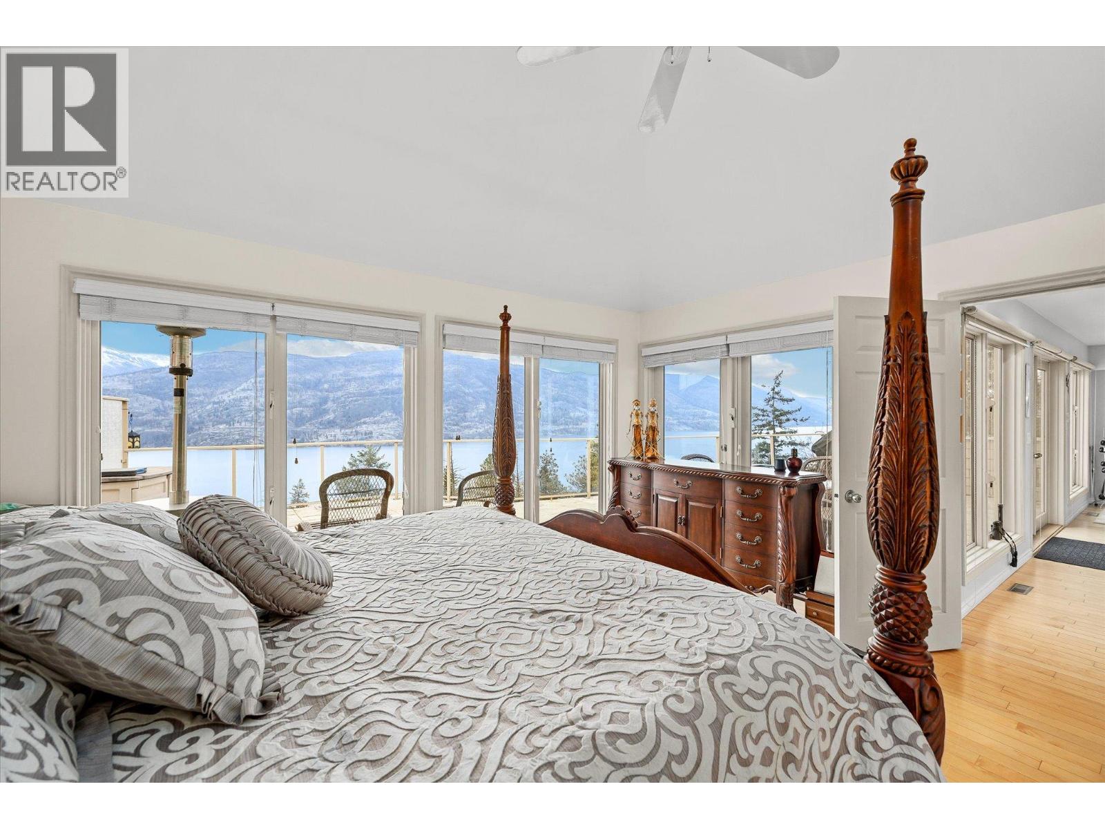  1116 Lynn Court, Kelowna