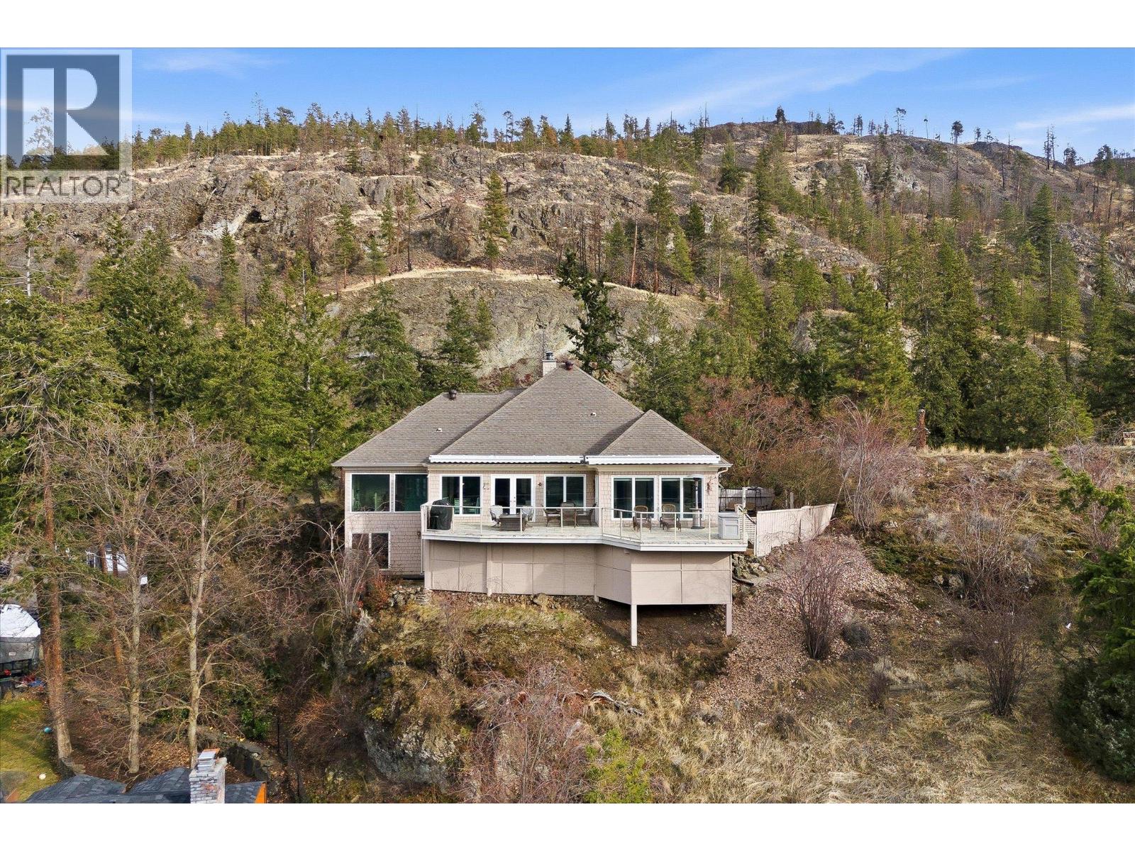  1116 Lynn Court, Kelowna