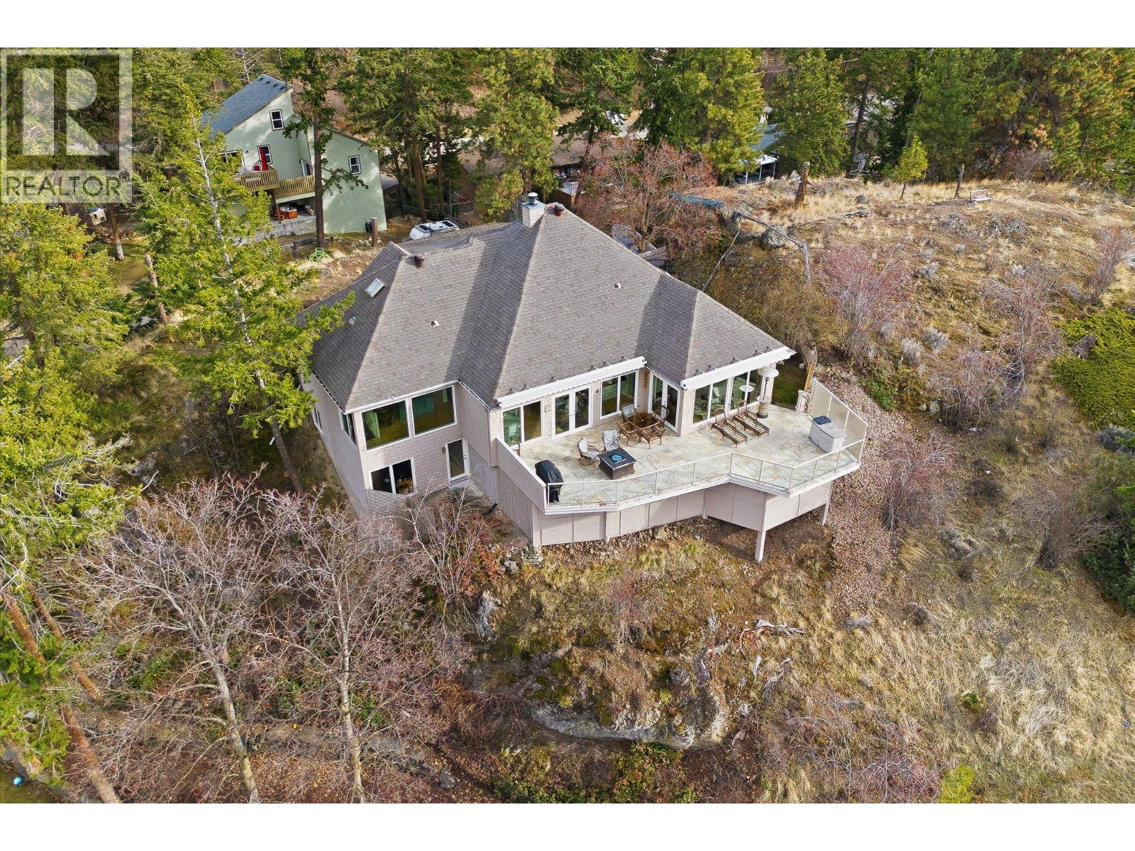  1116 Lynn Court, Kelowna