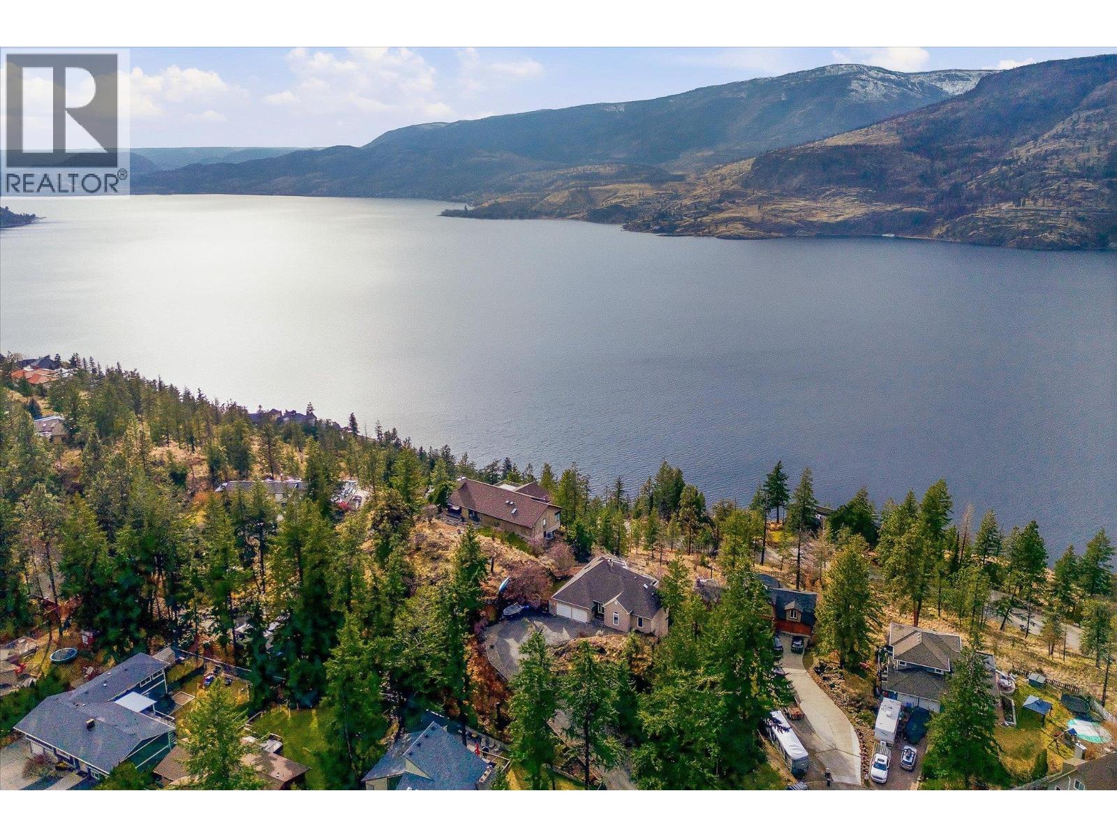  1116 Lynn Court, Kelowna