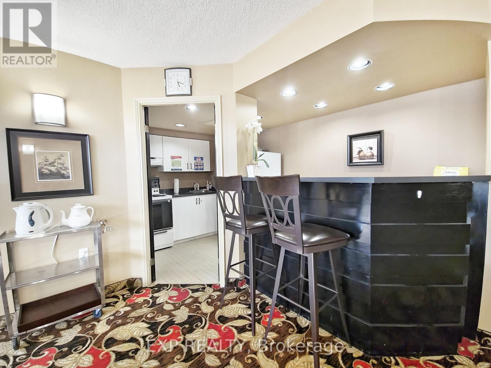 #410 5100 DORCHESTER ROAD - 15