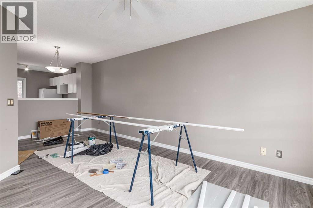 Single Family House for Sale in  Tuscany Springs Gardens NW Tuscany Calgary 