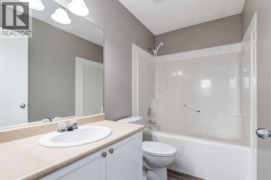 Single Family House for Sale in  Tuscany Springs Gardens NW Tuscany Calgary 