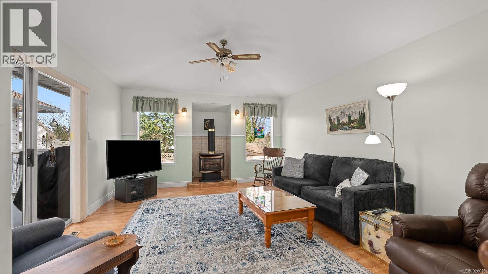 970 MANTLE DR - Image 2