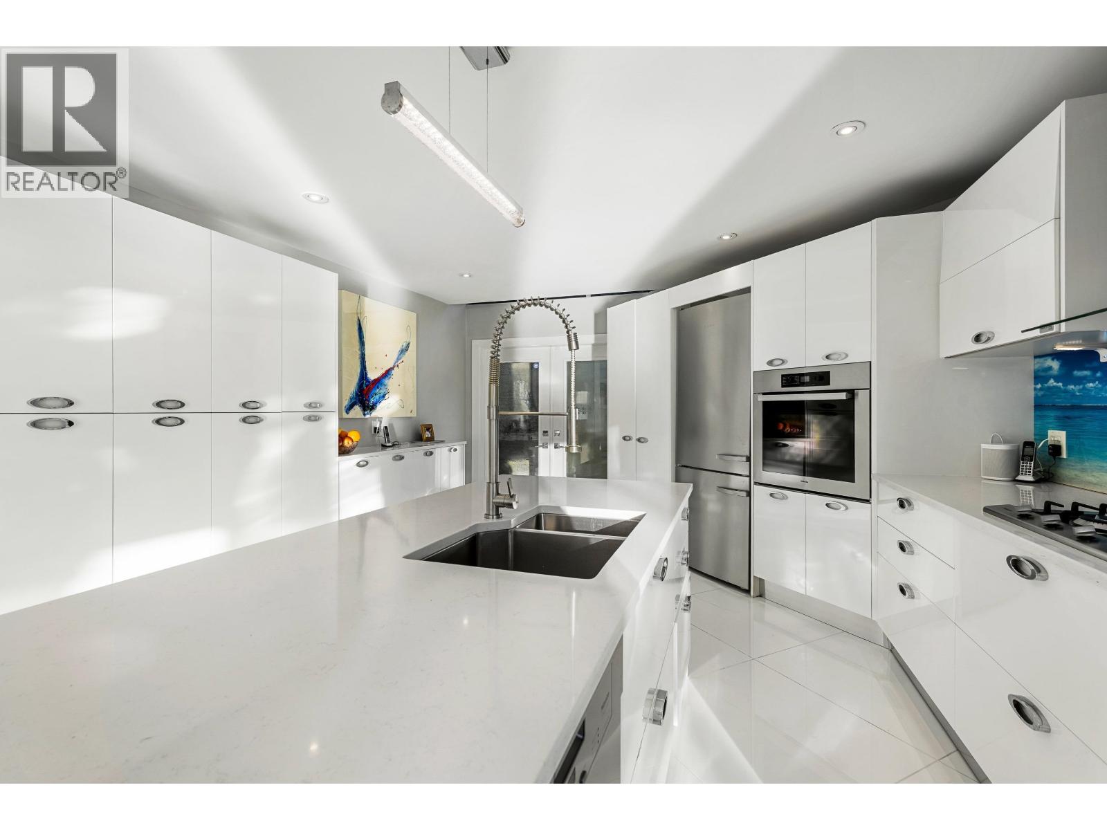 5530 PARTHENON PLACE, West Vancouver