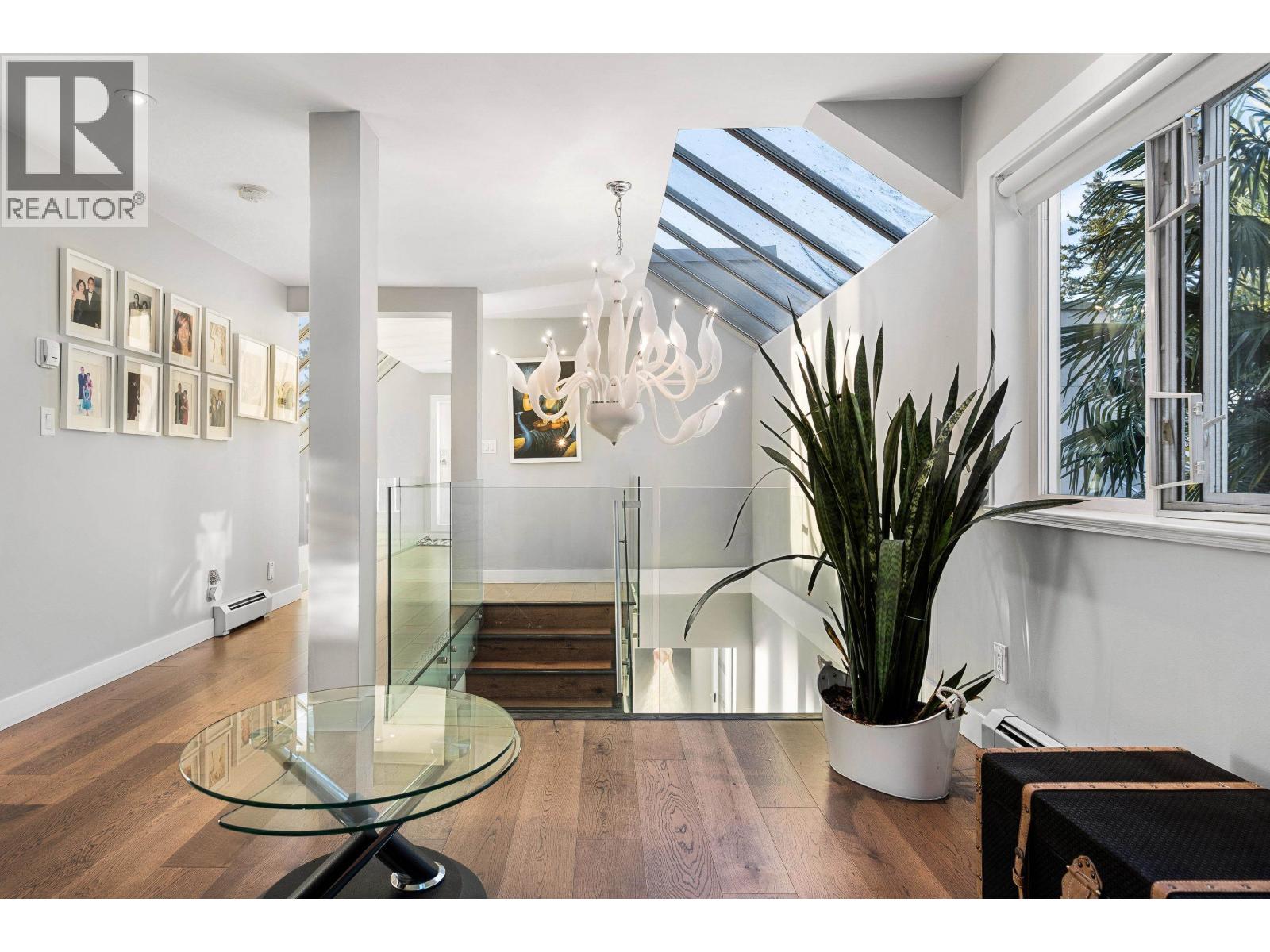 5530 PARTHENON PLACE, West Vancouver