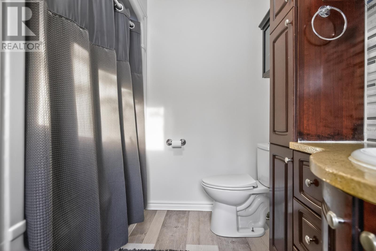 Property 26 of 49 of 27 Glory Avenue