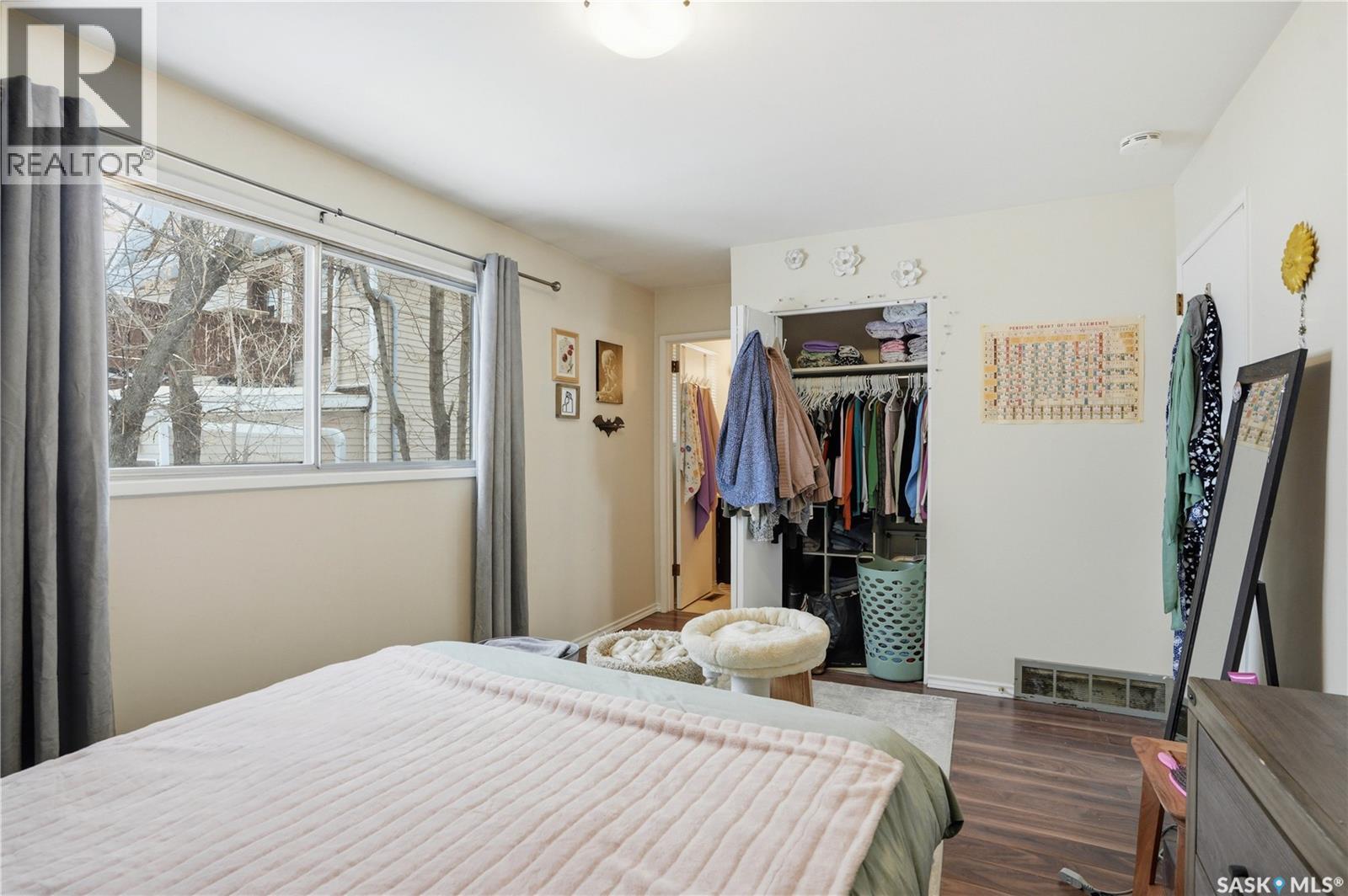 917 7TH AVENUE N - 18