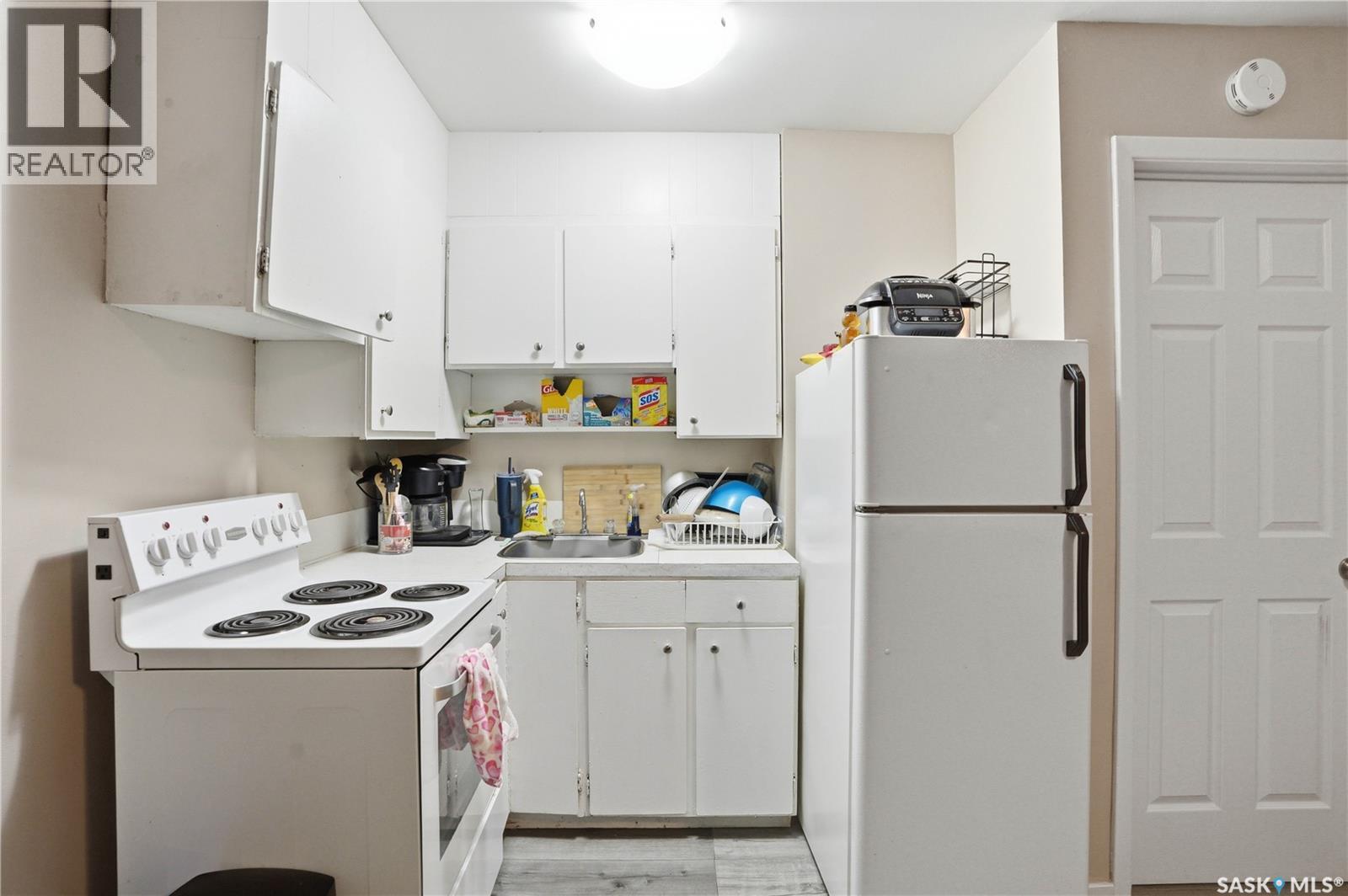917 7th AVENUE N - 22