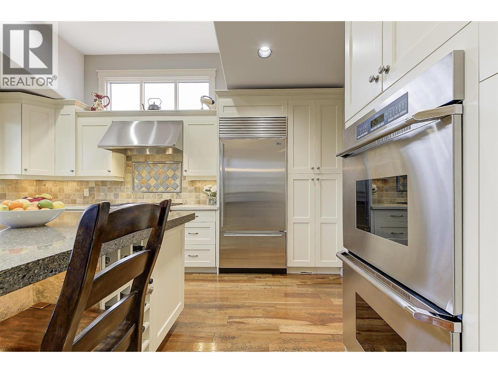  274 Knightsbridge Way, Kelowna