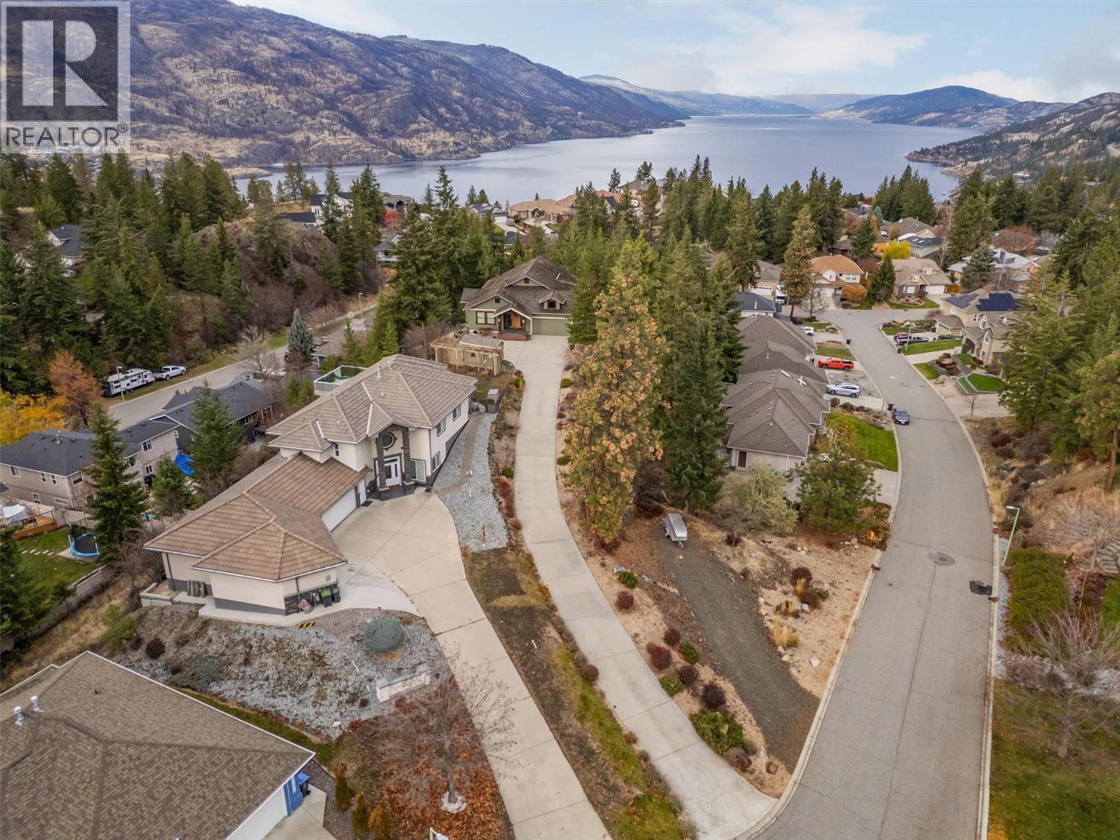  274 Knightsbridge Way, Kelowna