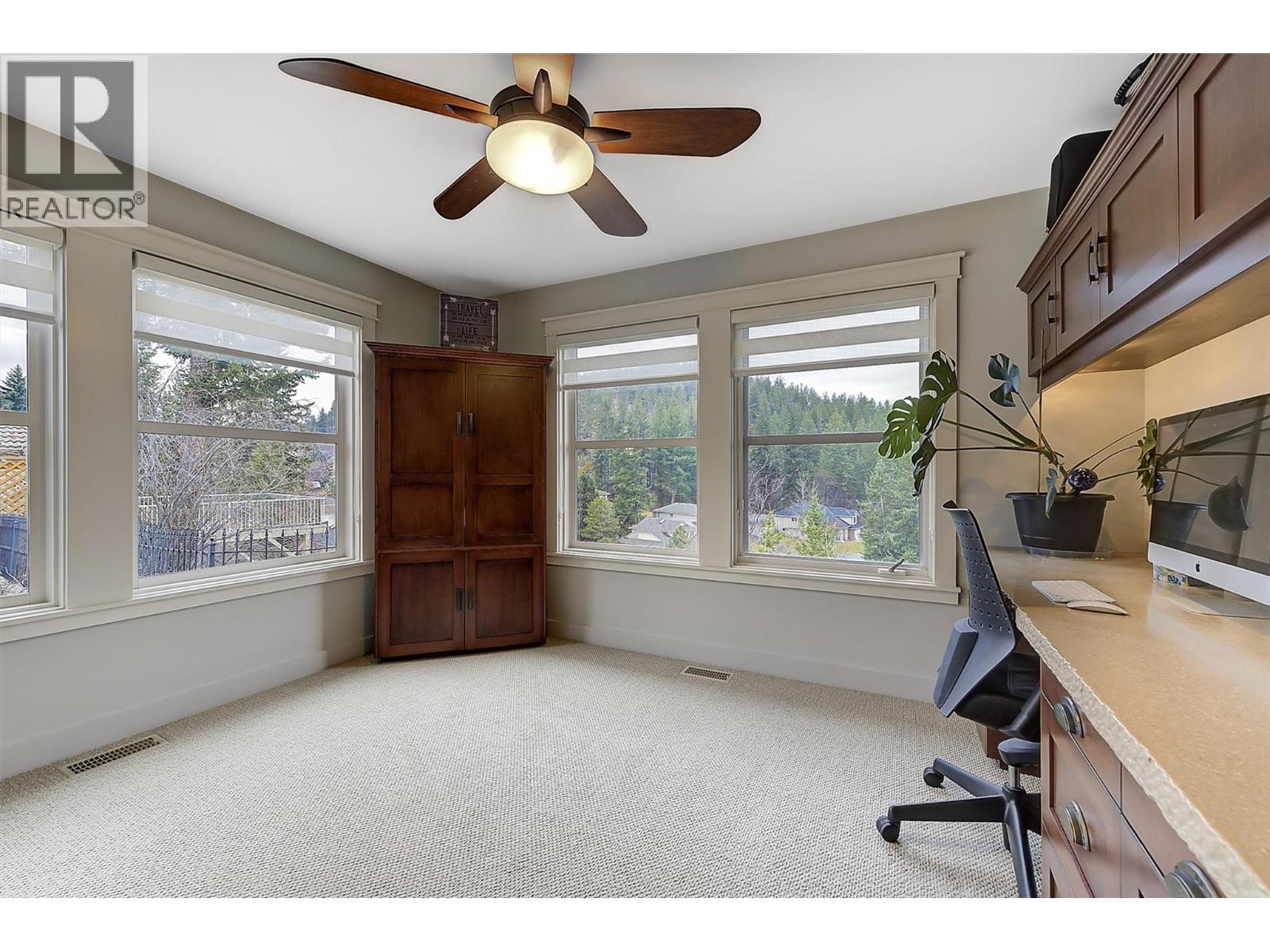  274 Knightsbridge Way, Kelowna