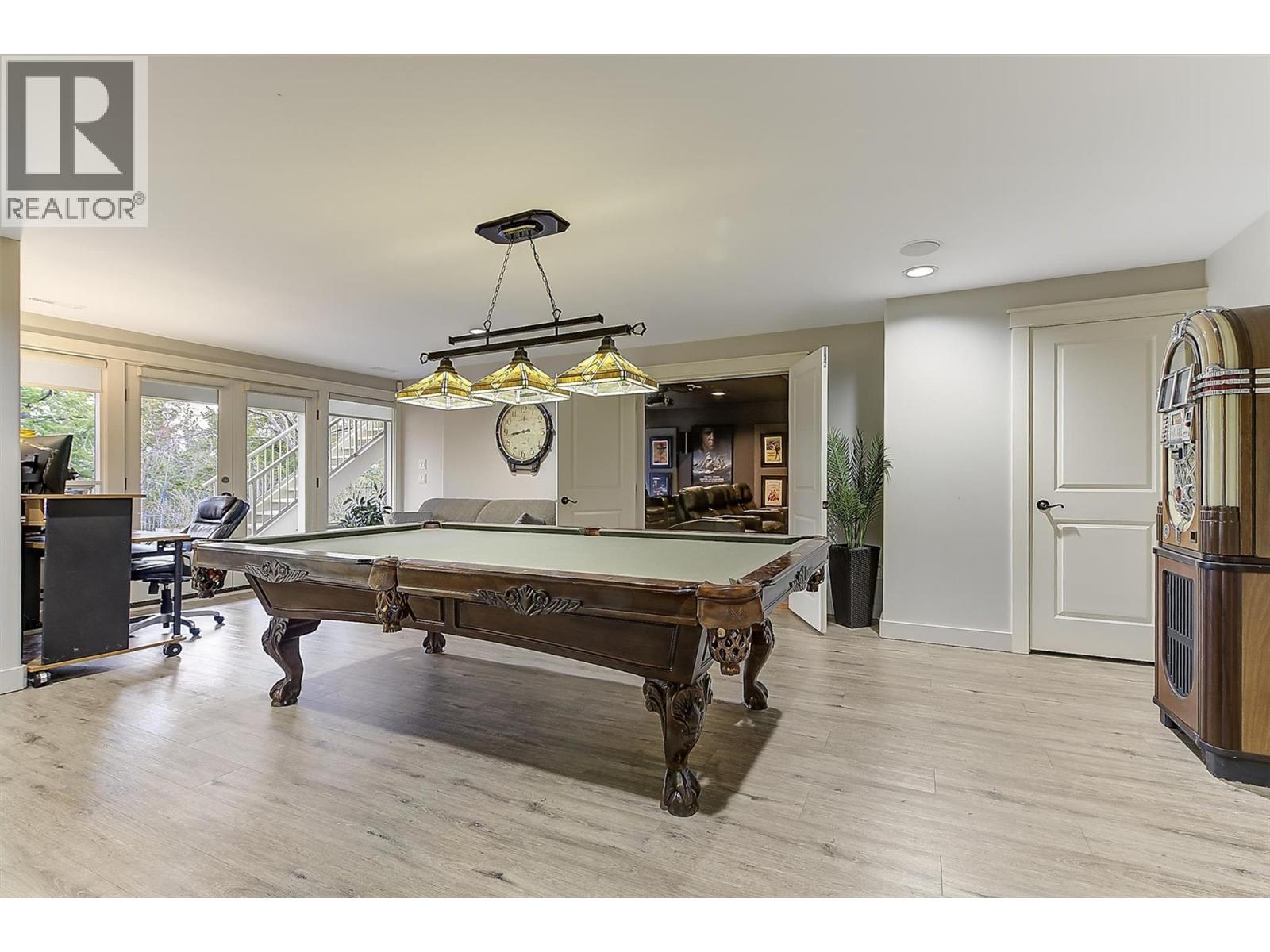  274 Knightsbridge Way, Kelowna