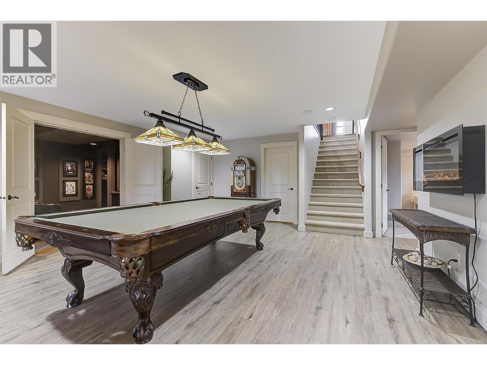  274 Knightsbridge Way, Kelowna