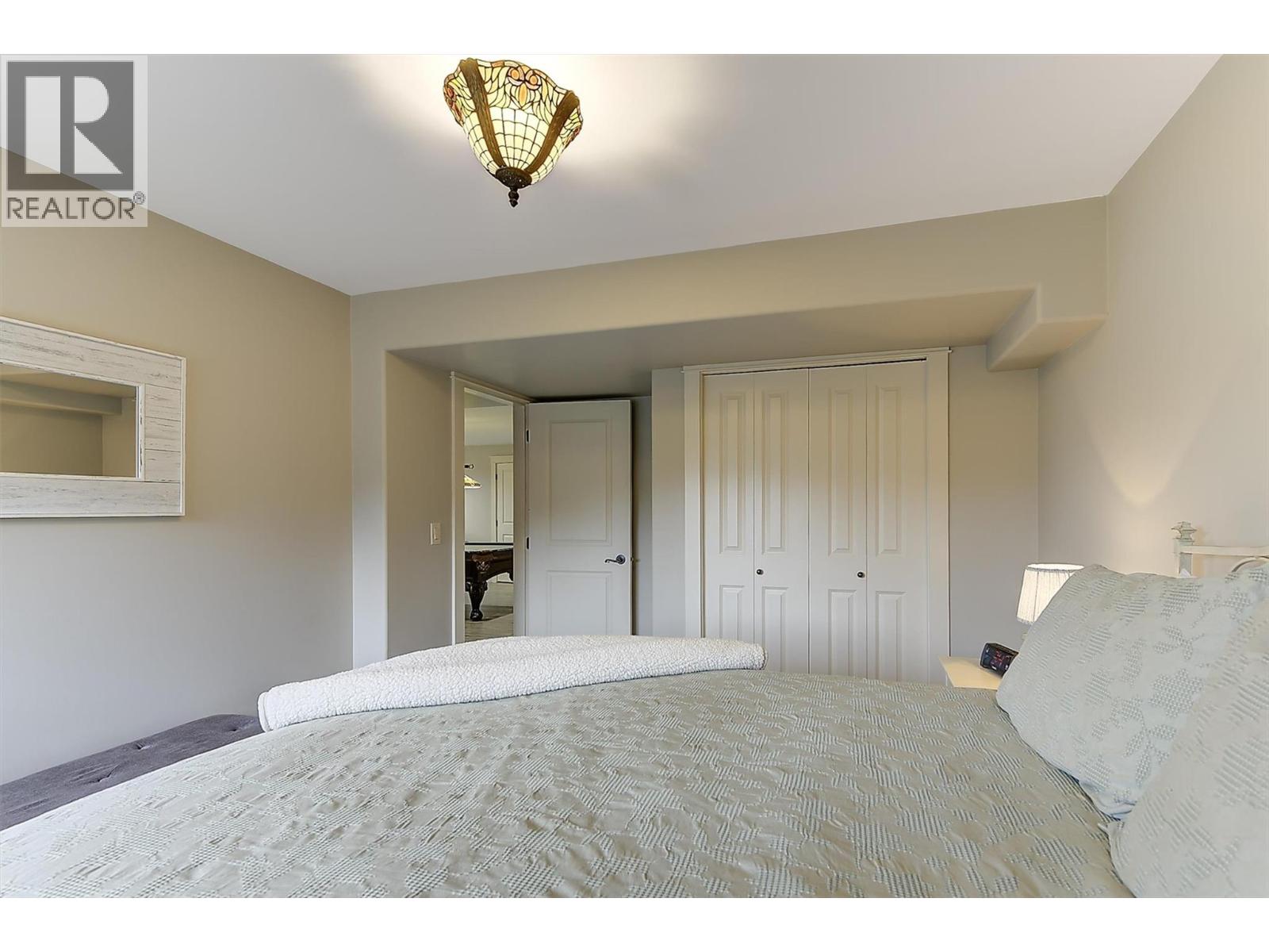  274 Knightsbridge Way, Kelowna