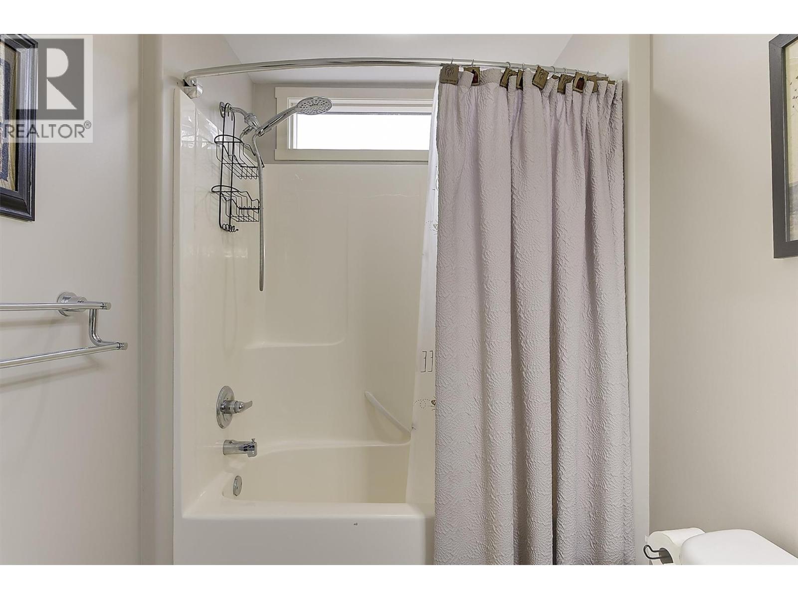  274 Knightsbridge Way, Kelowna