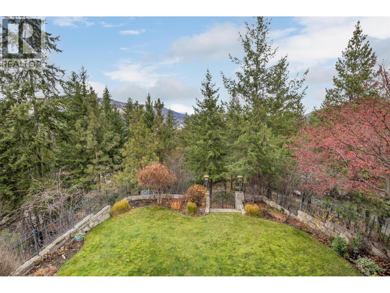  274 Knightsbridge Way, Kelowna