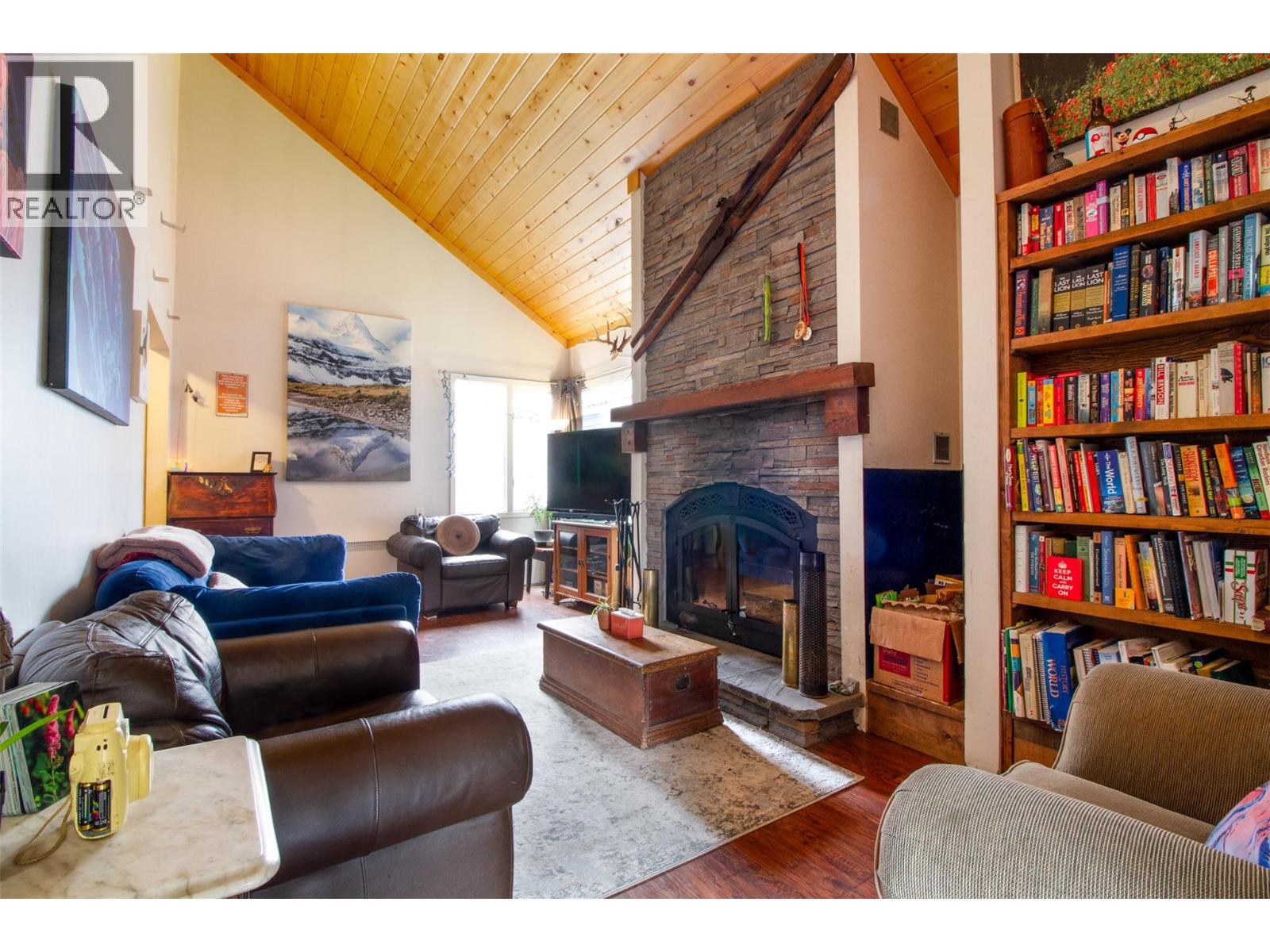 1852 Corbin Place, Revelstoke