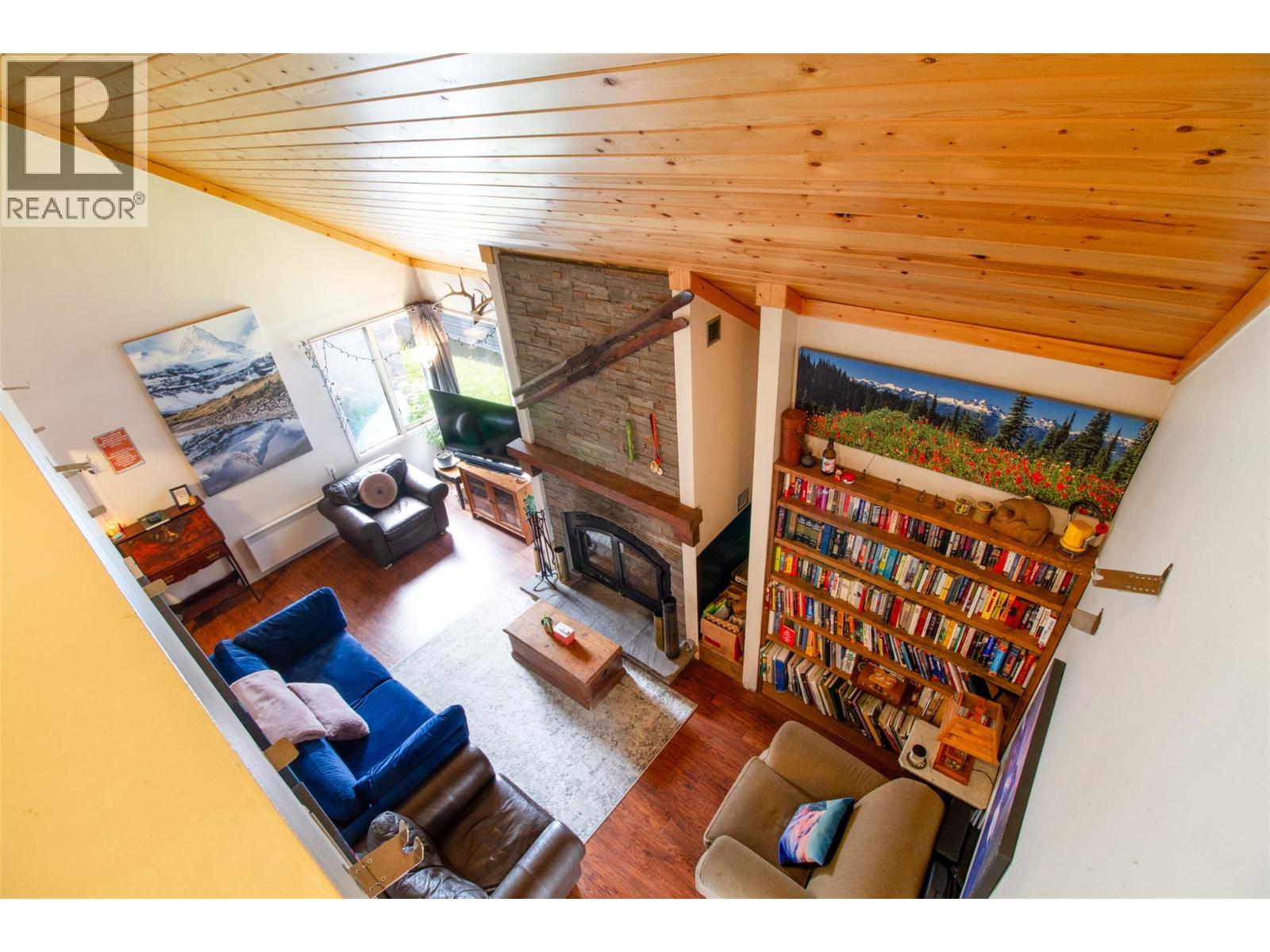 1852 Corbin Place, Revelstoke