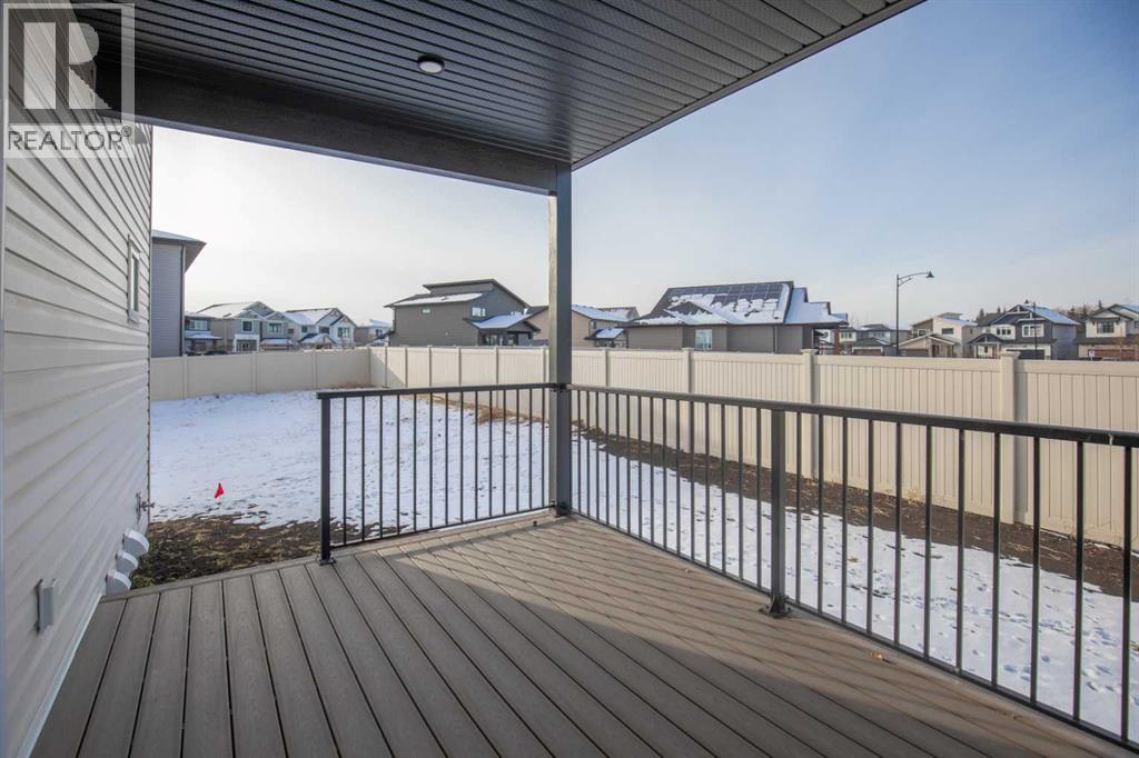 Single Family House for Sale in  Eaton Crescent Evergreen Red Deer 