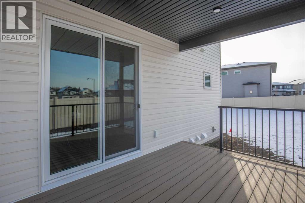 Single Family House for Sale in  Eaton Crescent Evergreen Red Deer 