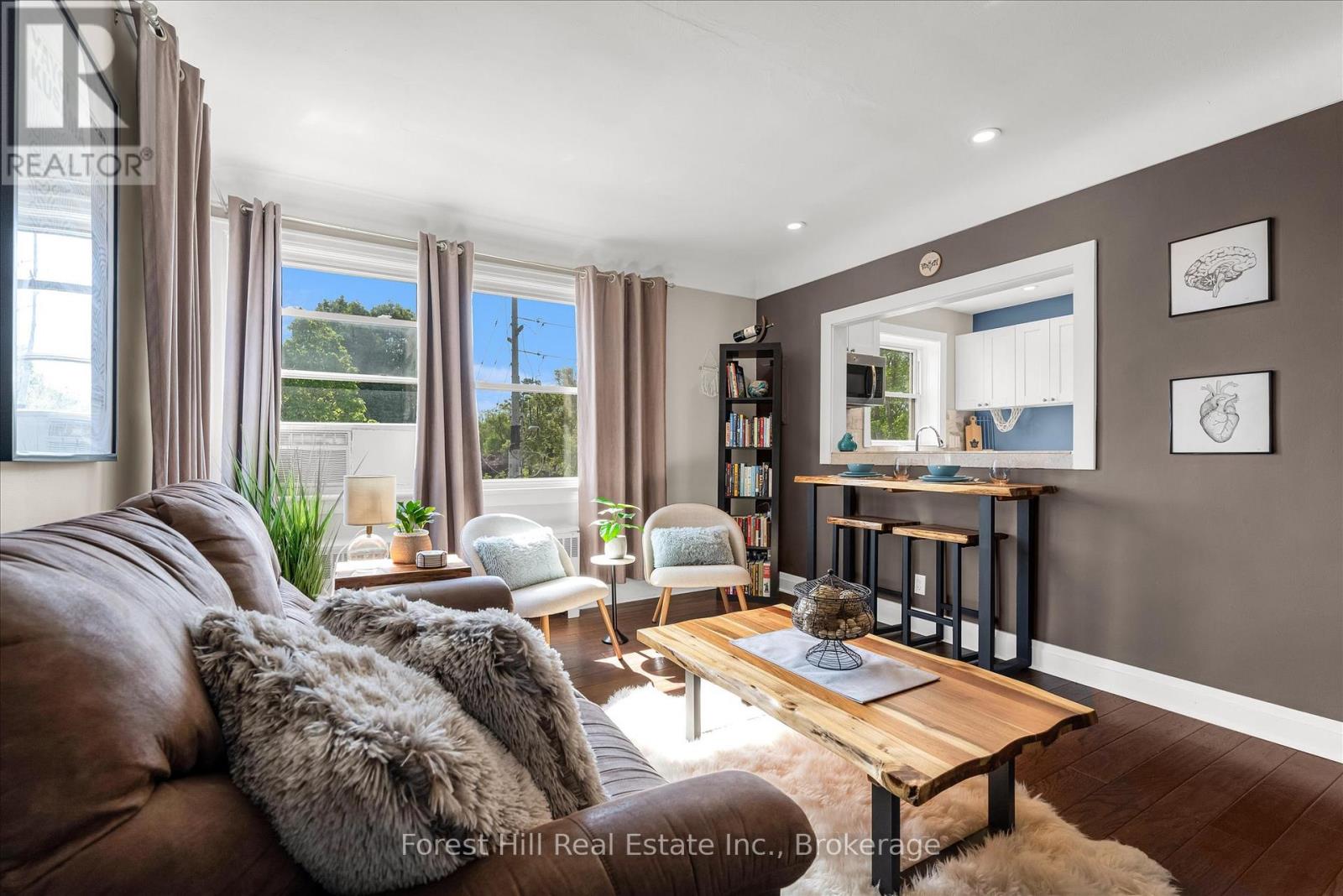 #5 2 STROUD ROAD - 1