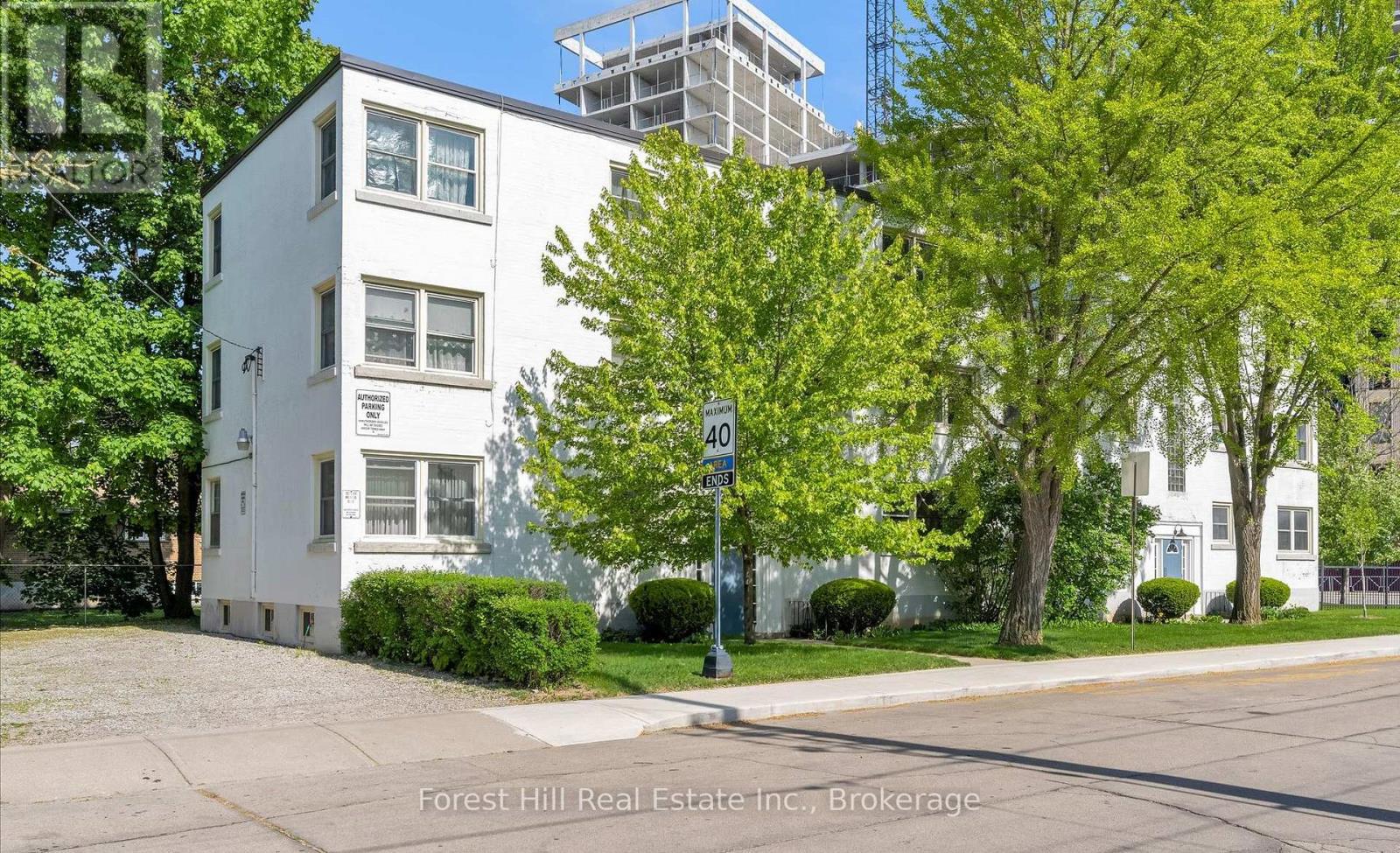 #5 2 STROUD ROAD - 3