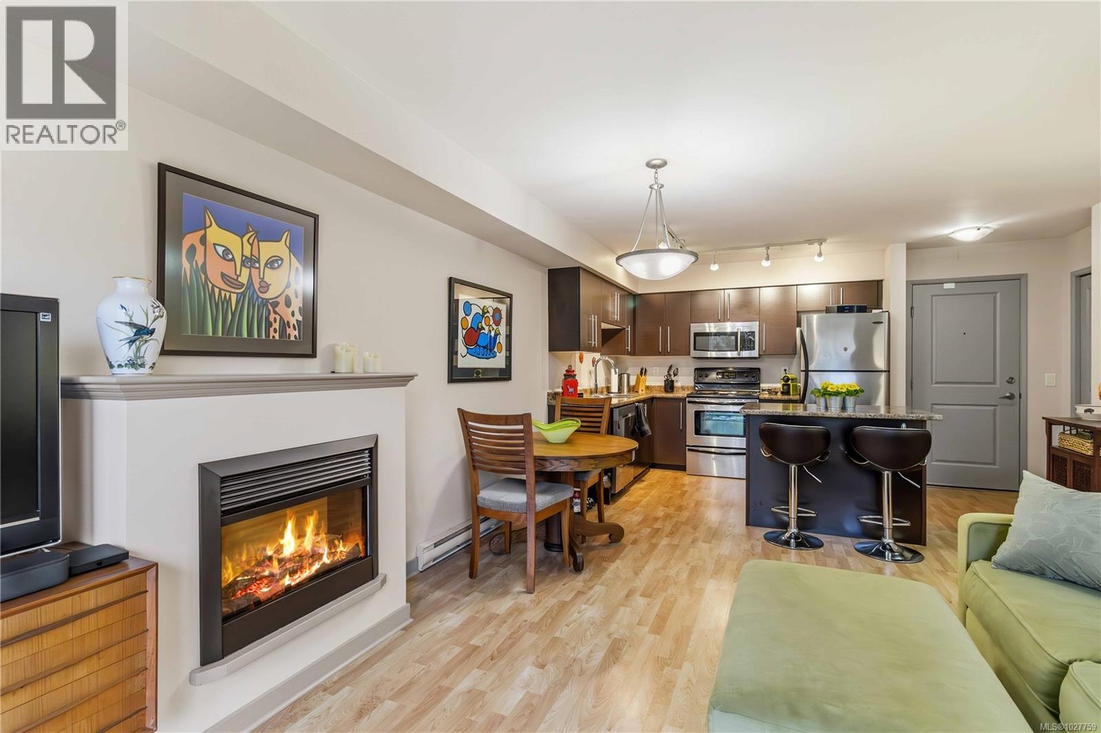 207 1618 North Dairy Road, Saanich