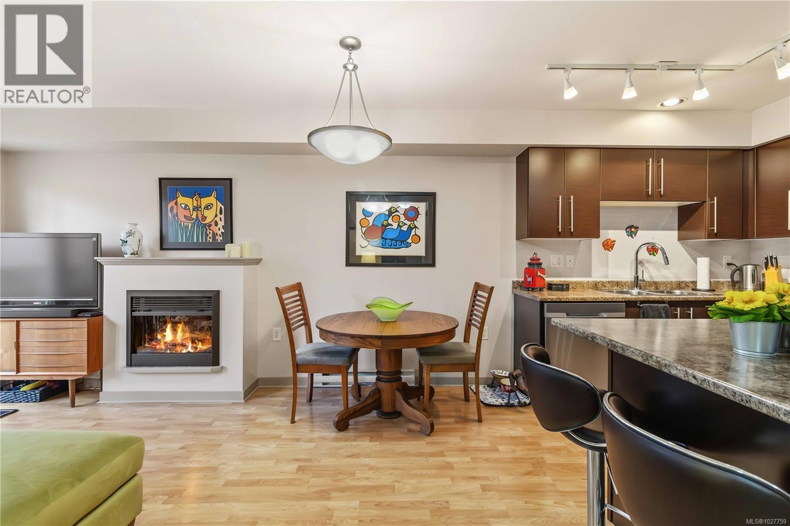 207 1618 North Dairy Road, Saanich