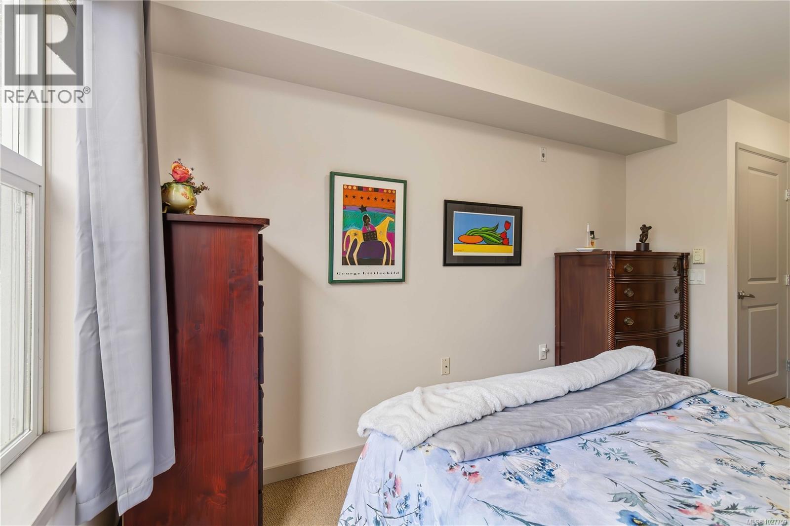 207 1618 North Dairy Road, Saanich