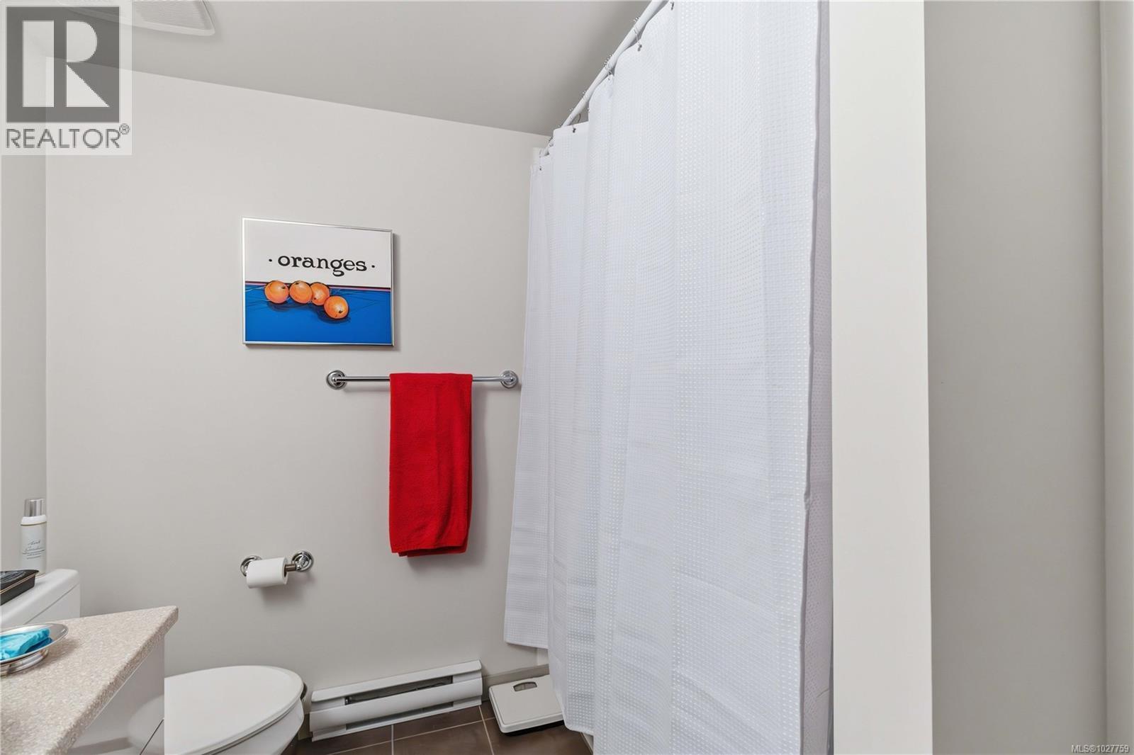 207 1618 North Dairy Road, Saanich