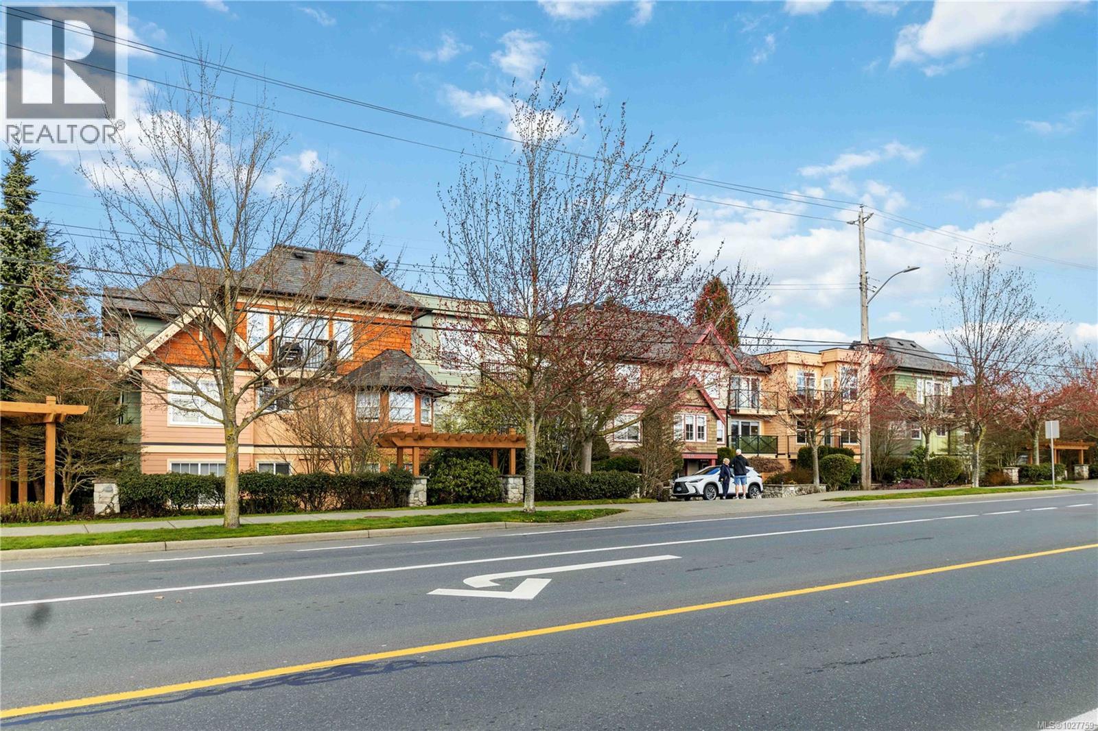 207 1618 North Dairy Road, Saanich