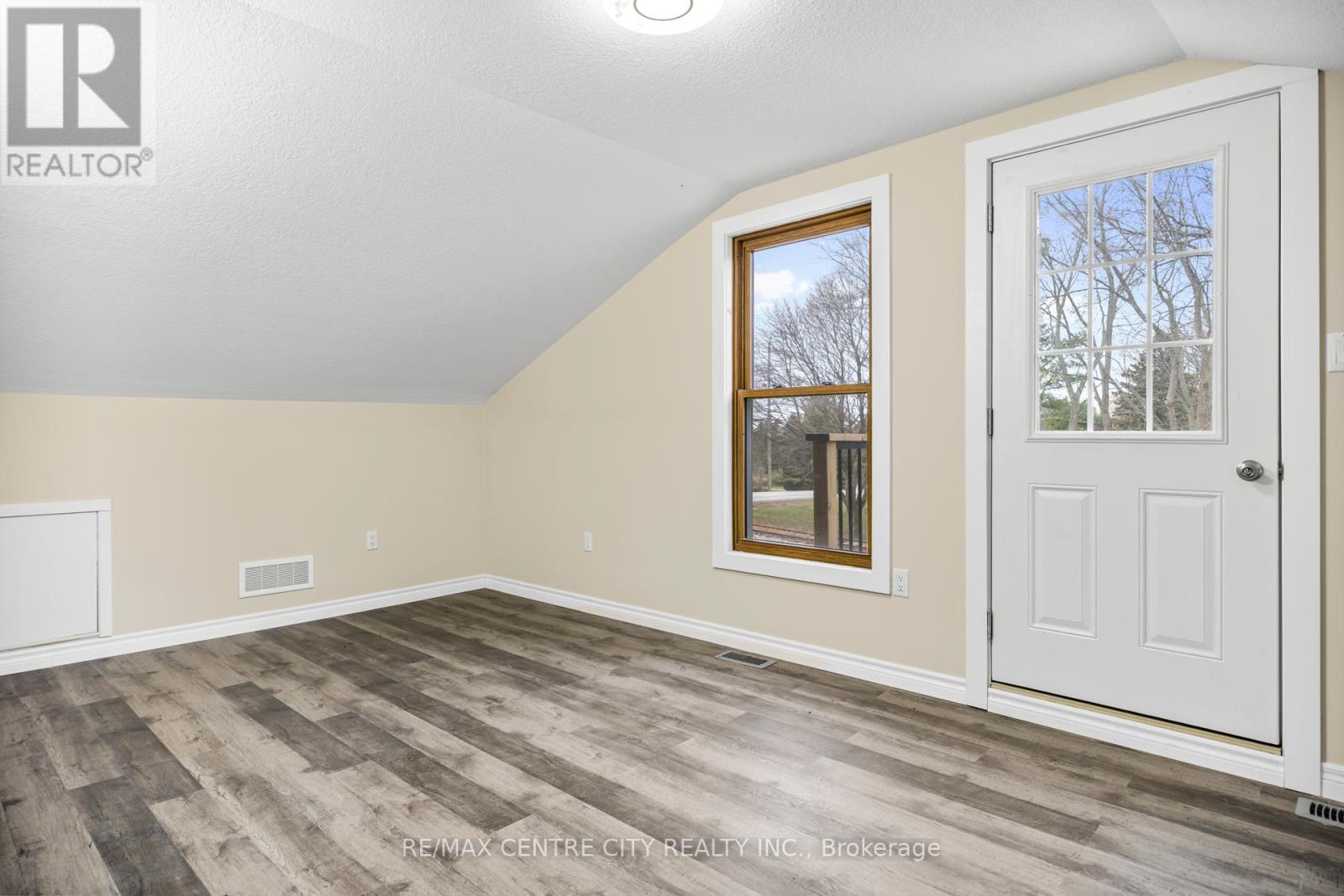 42400 JOHN WISE LINE - 29