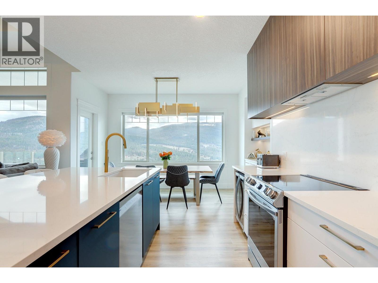 7313 Sunridge Road, Vernon