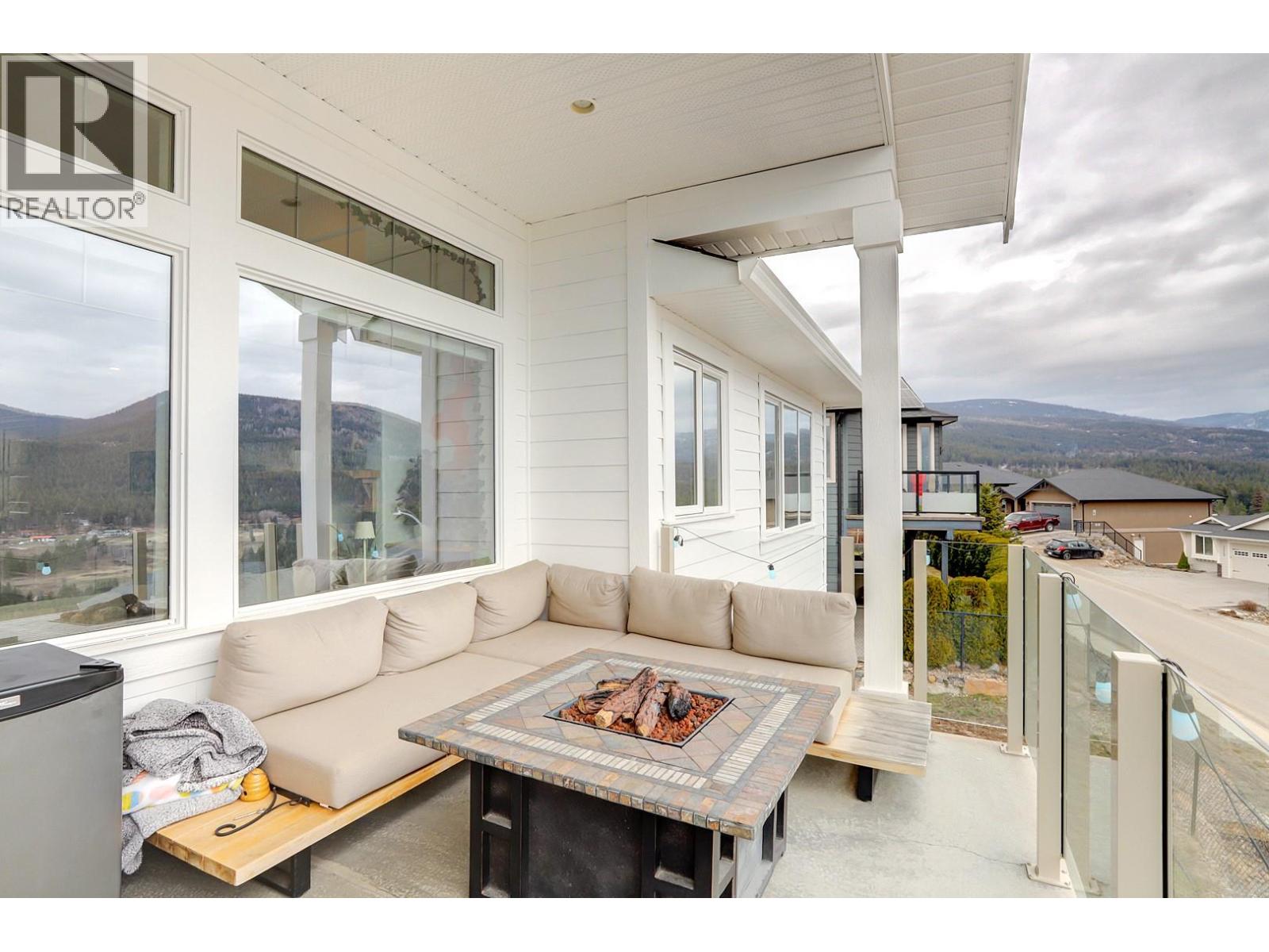 7313 Sunridge Road, Vernon