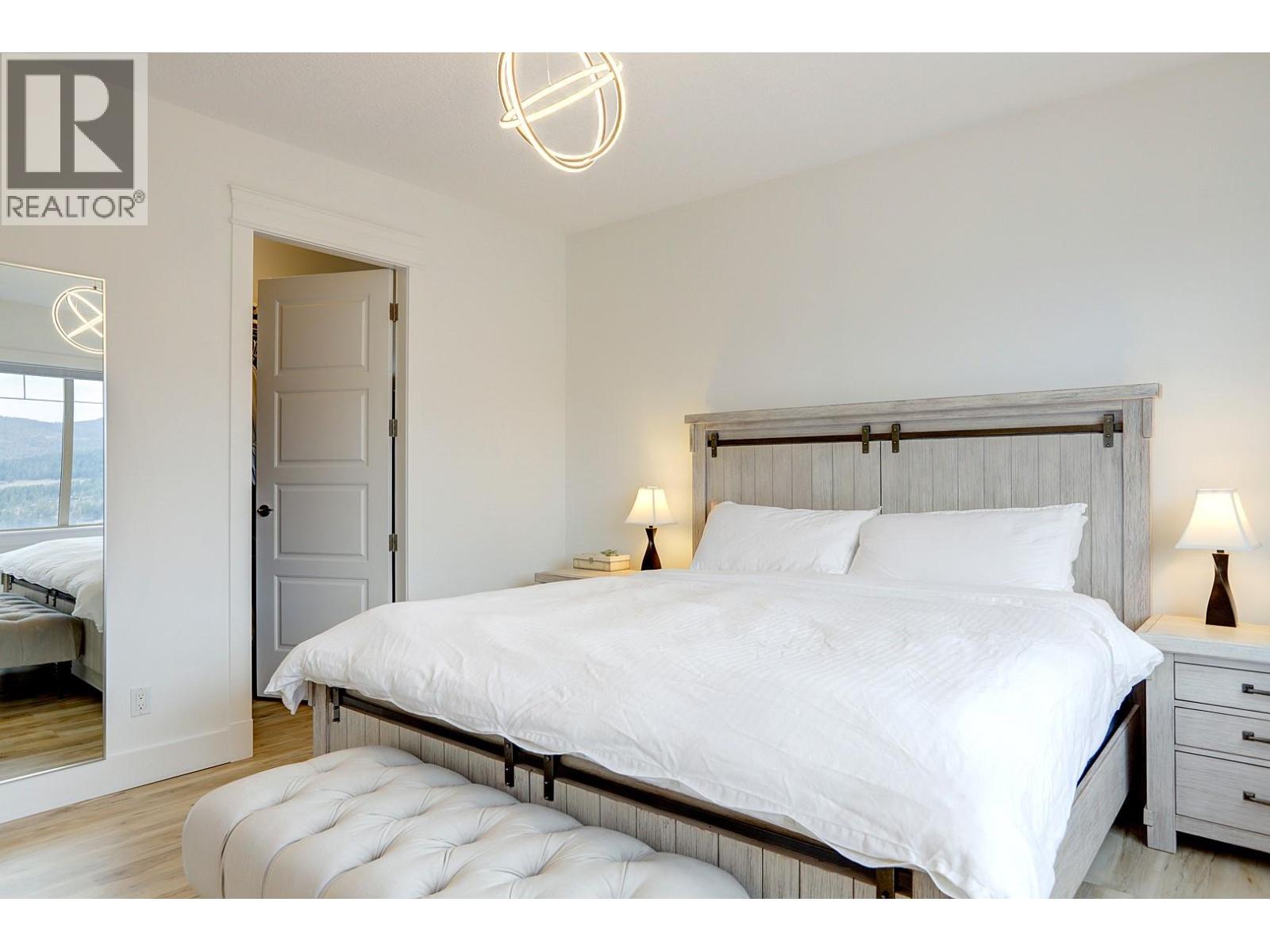 7313 Sunridge Road, Vernon