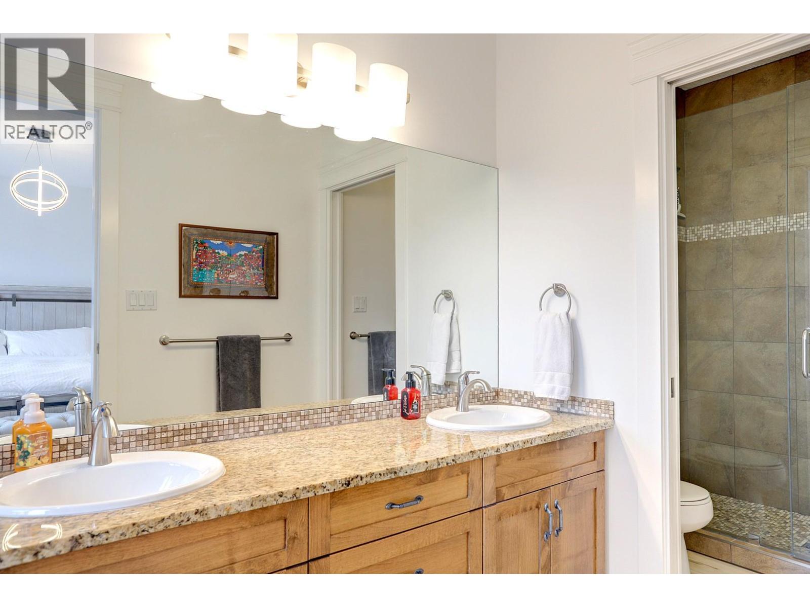 7313 Sunridge Road, Vernon