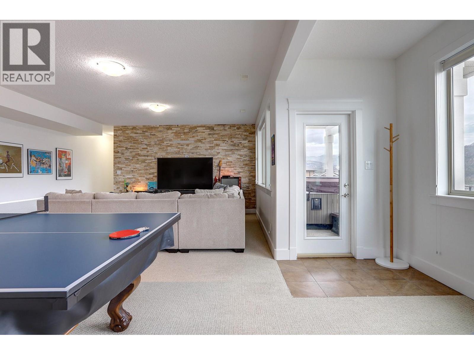 7313 Sunridge Road, Vernon