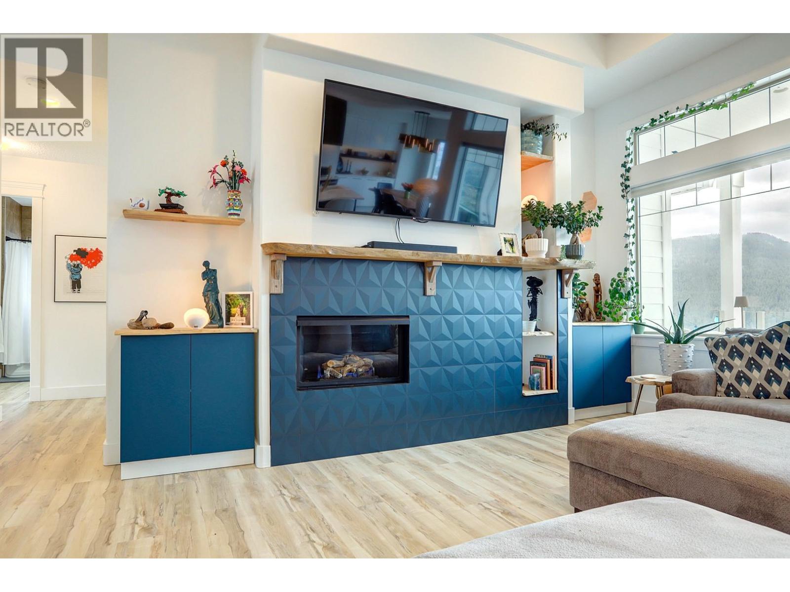 7313 Sunridge Road, Vernon