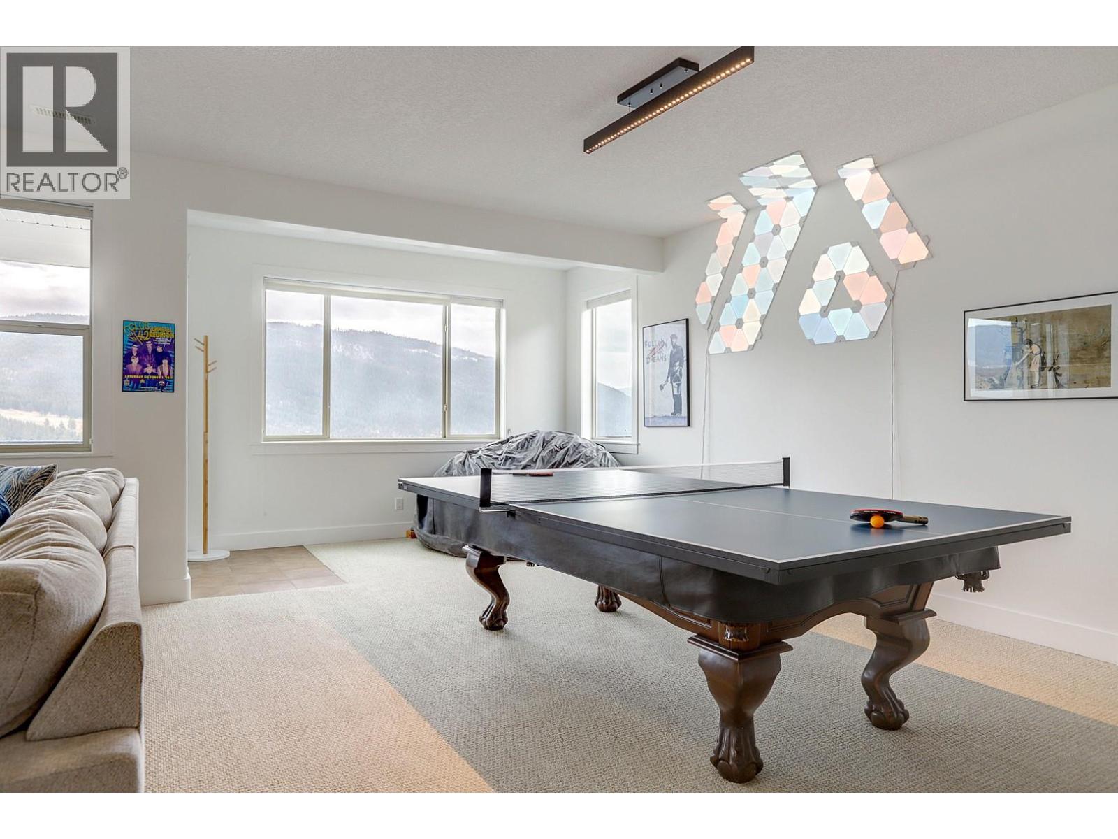 7313 Sunridge Road, Vernon